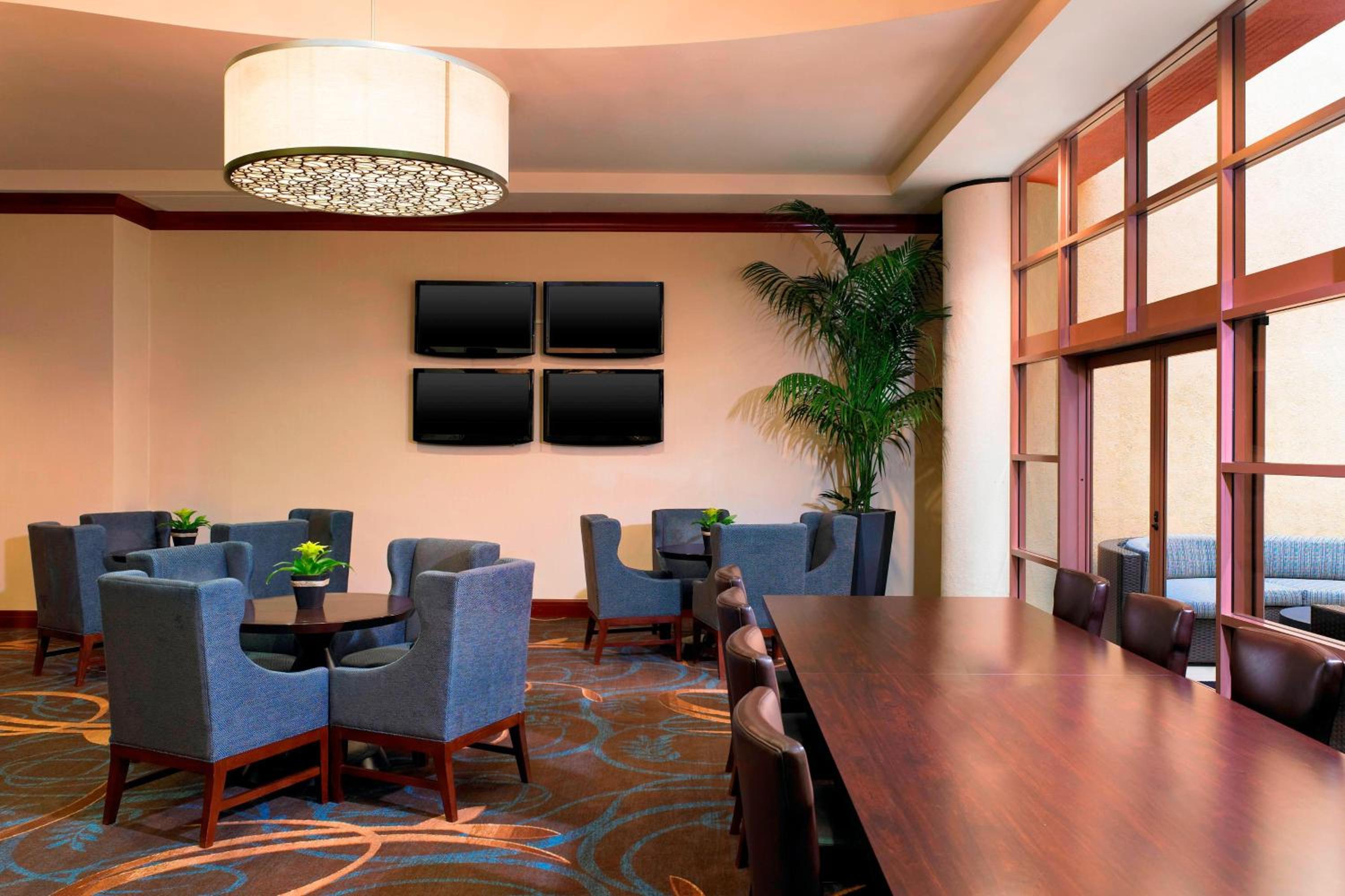 Sheraton Agoura Hills Hotel - Property Image 10
