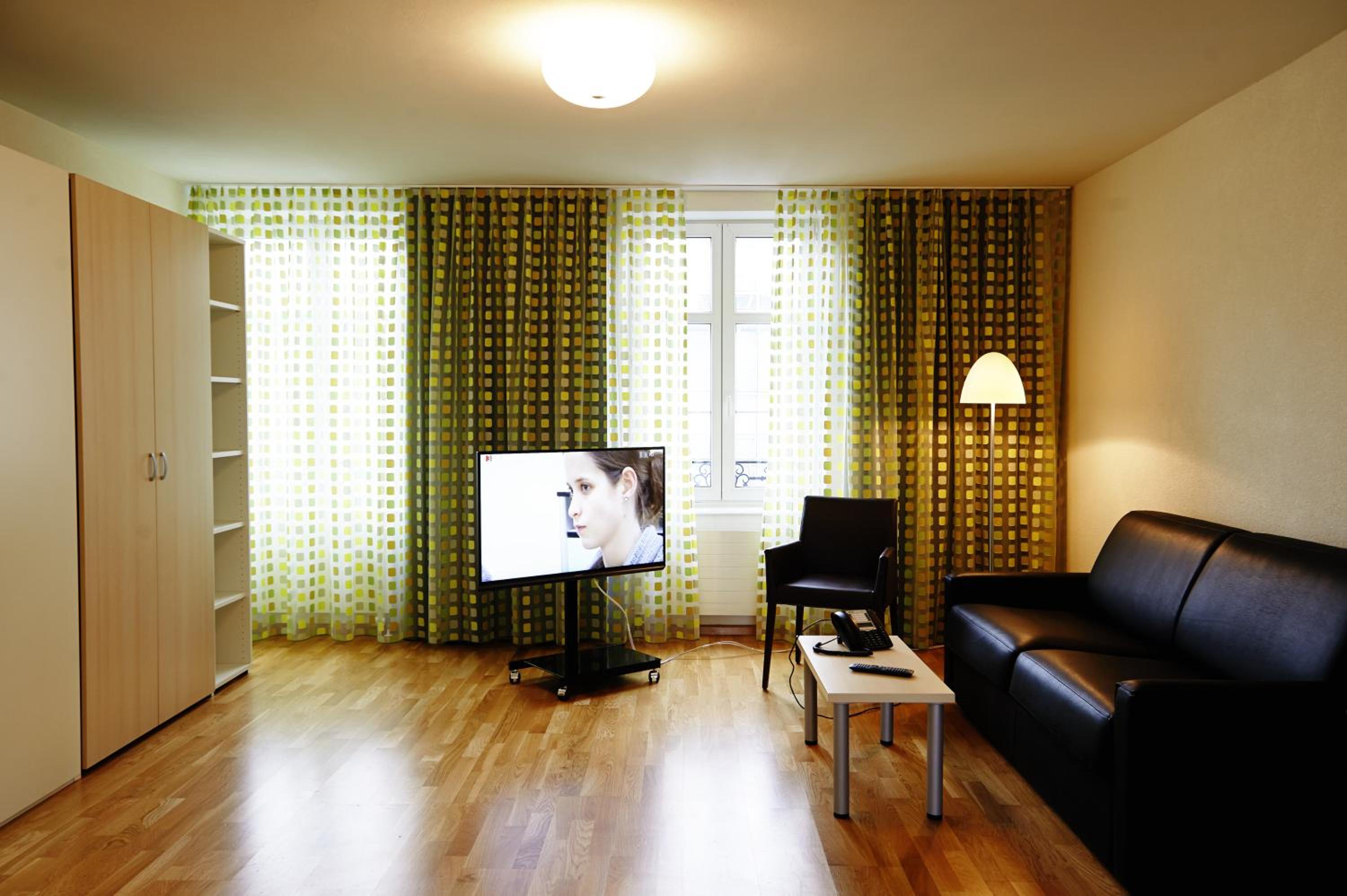 Residence Apartments by Hotel du Commerce