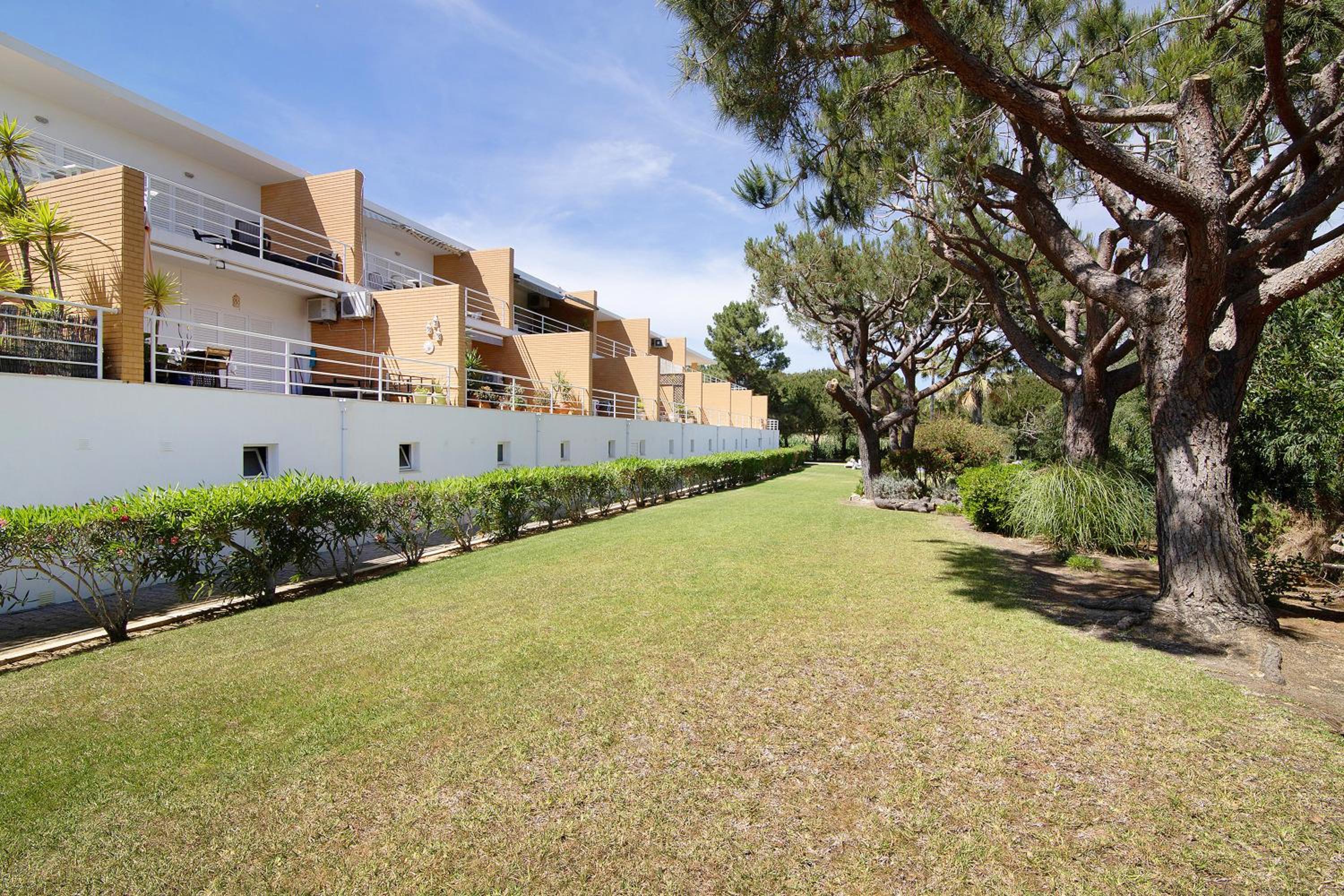 Yara Beach Apartments with Terrace view 3
