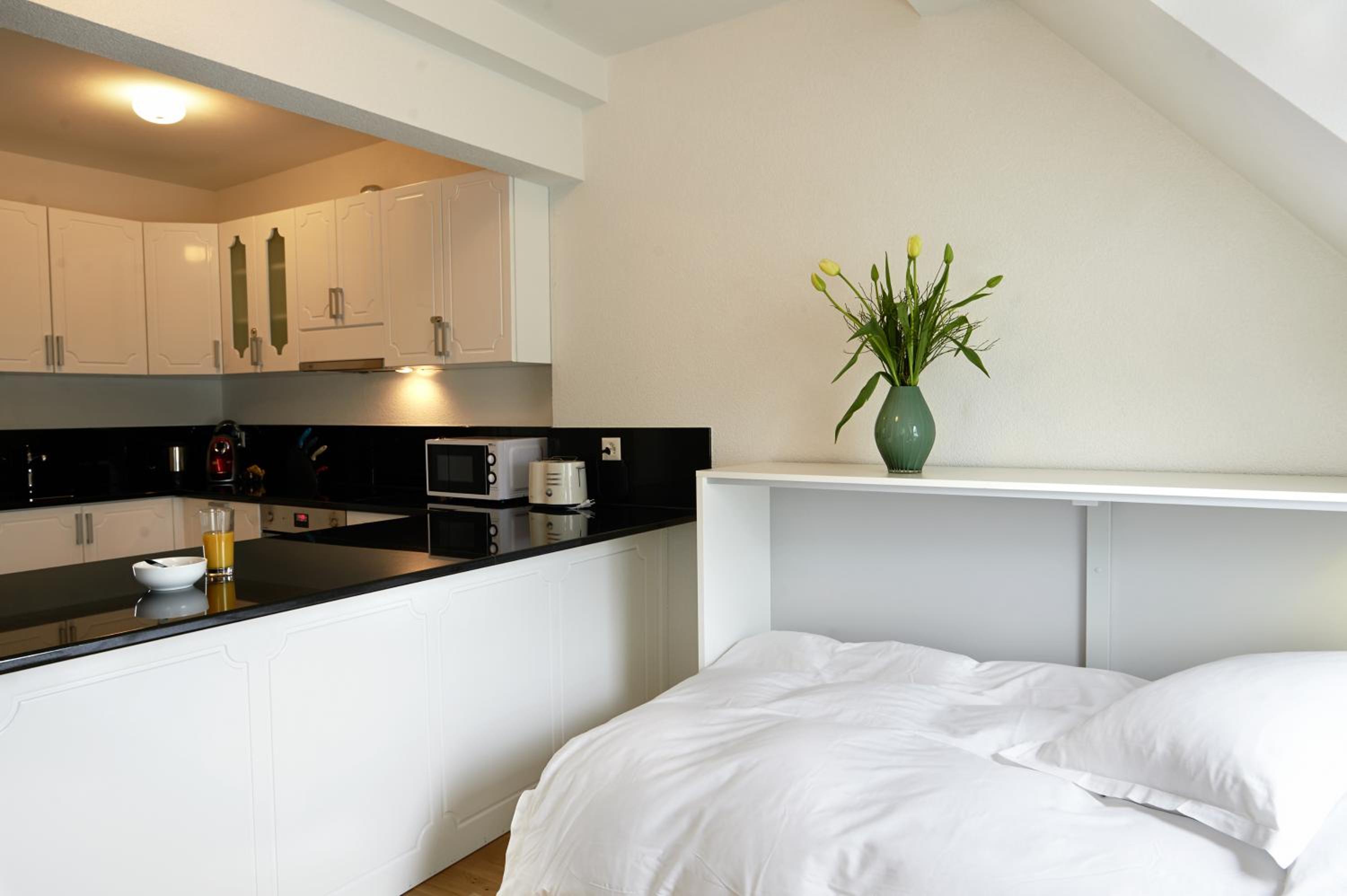 Residence Apartments by Hotel du Commerce
