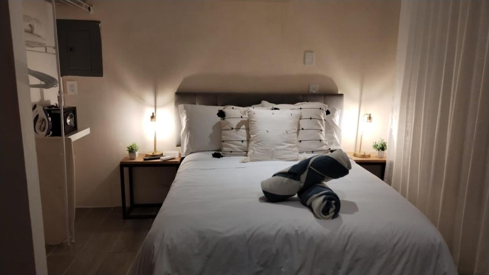HotelZone L20 Beach Access