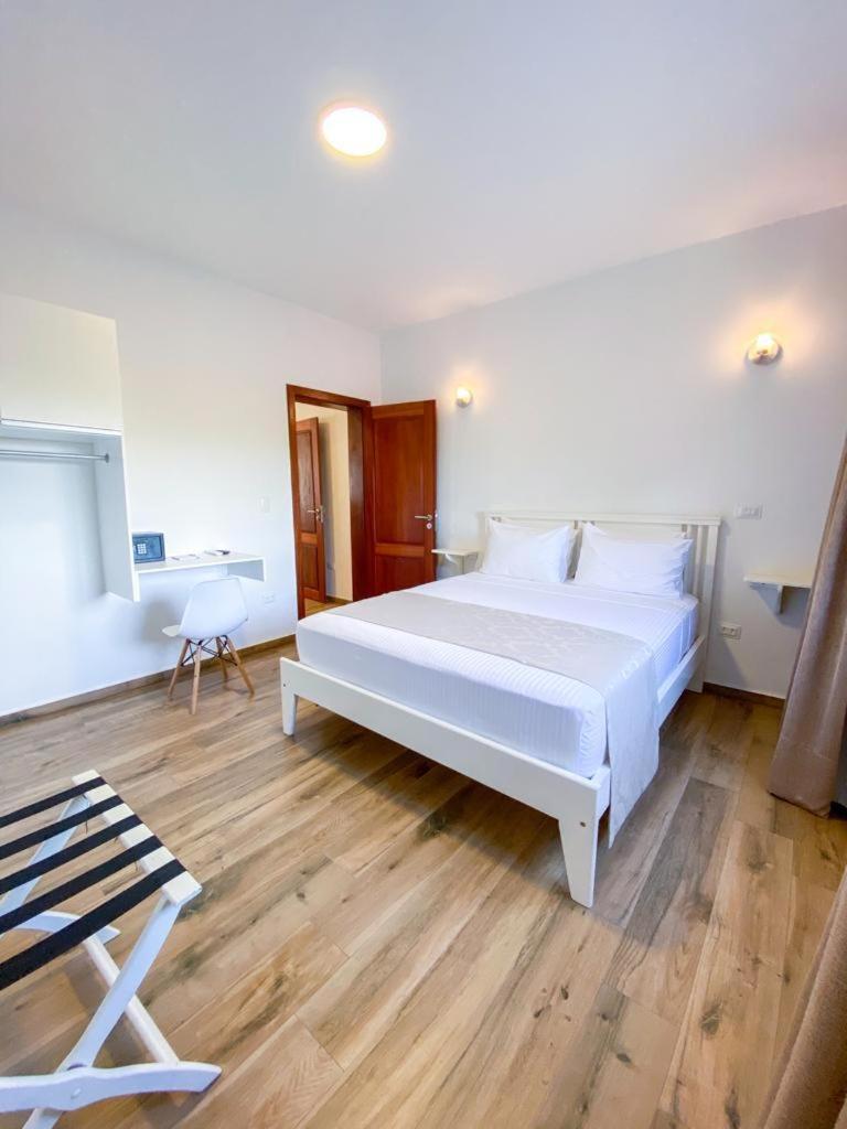 Aiolos Hotel & Discoveries