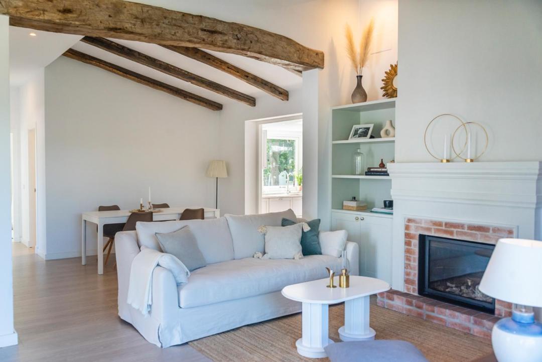 ONLY FAMILIES Villa and Guest House with Private Pool
