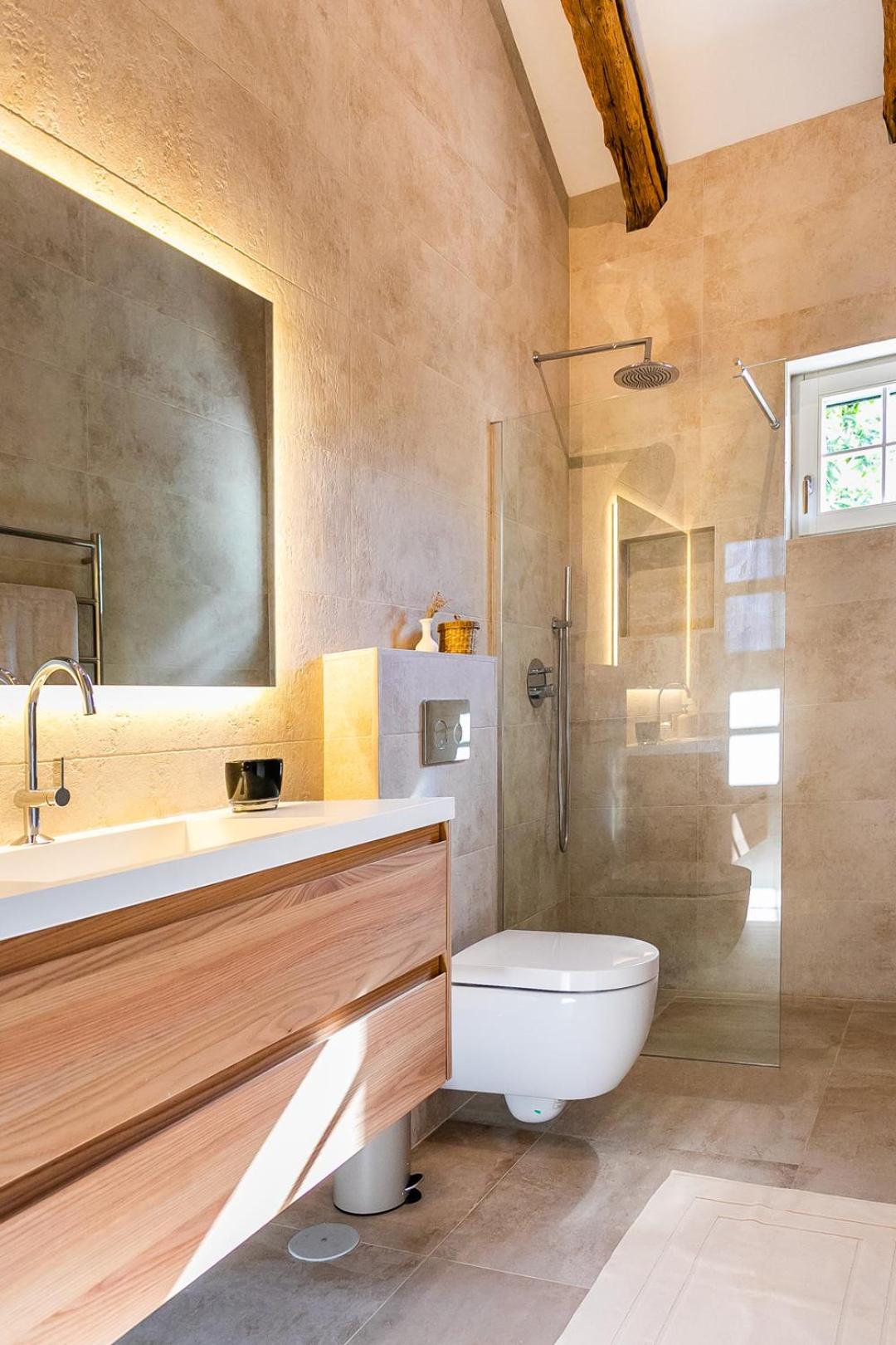 ONLY FAMILIES Villa and Guest House with Private Pool
