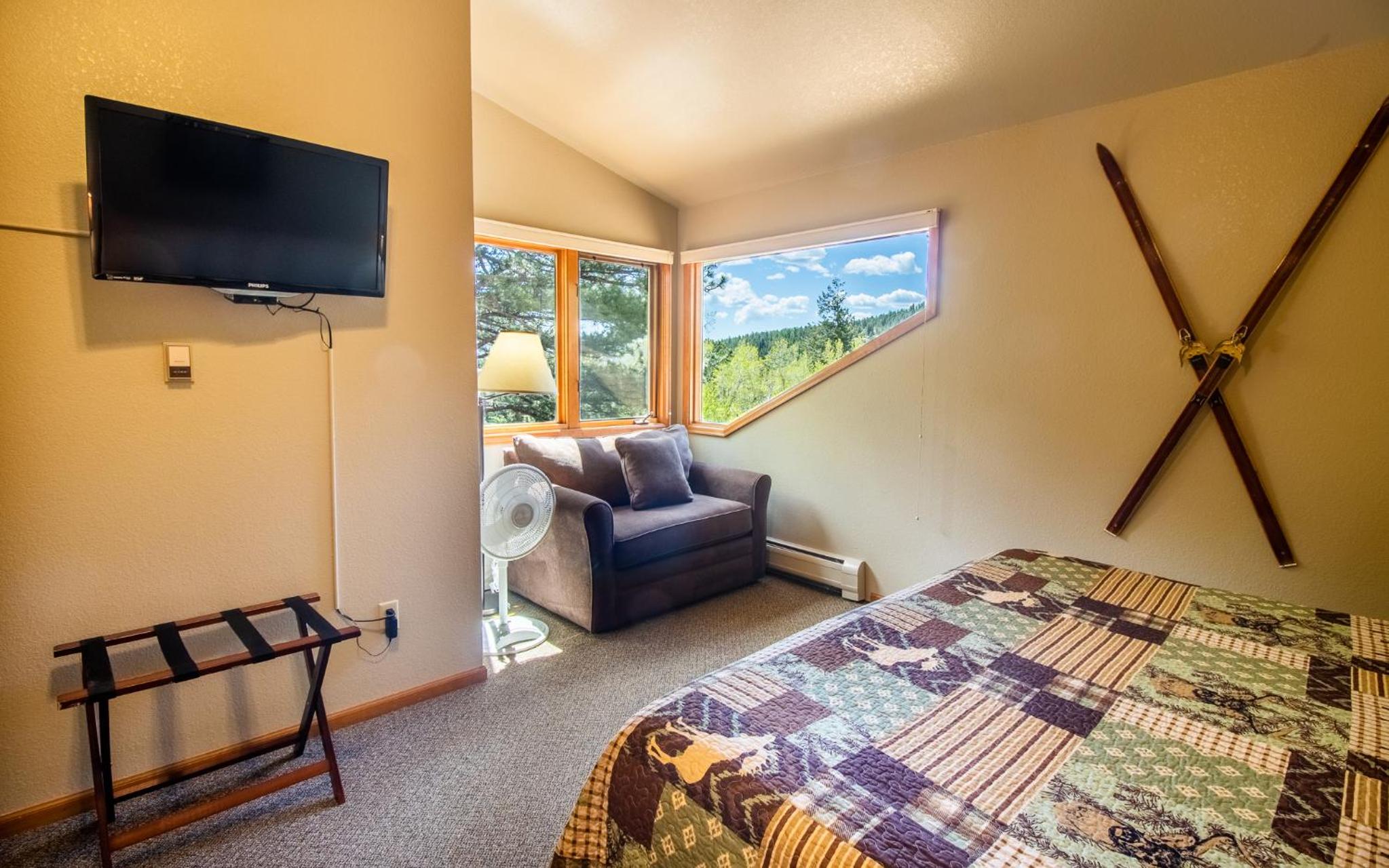 McGregor Mountain Lodge - Property Image 14