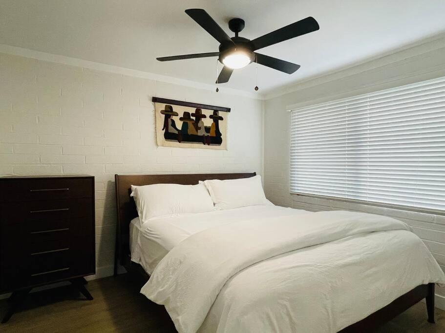Walkable OTS, Heated Poolside Mid Century Condo - Property Image 12
