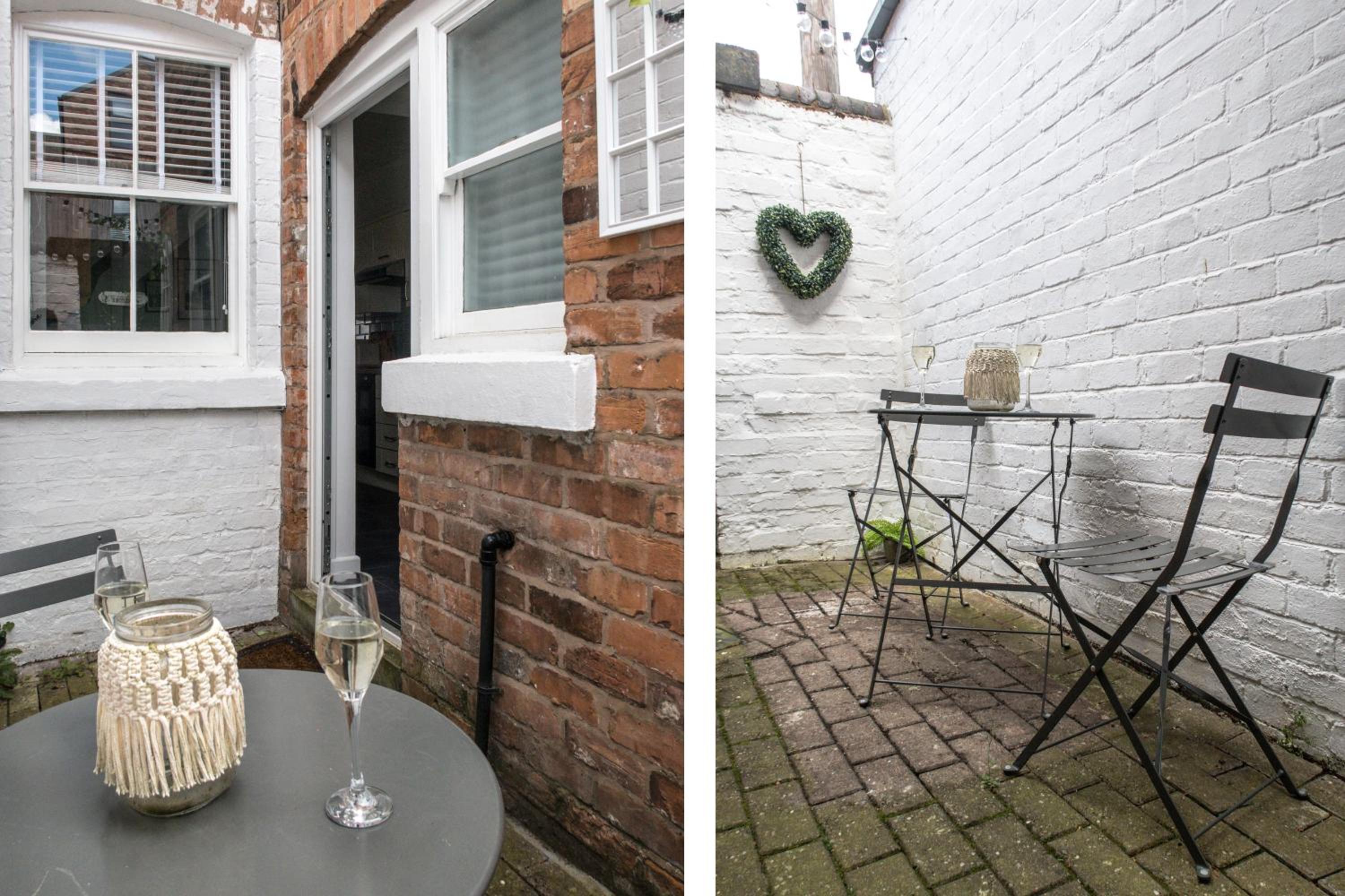 Chester Stays - Lovely 2 bedroom house in the heart of Chester view 5