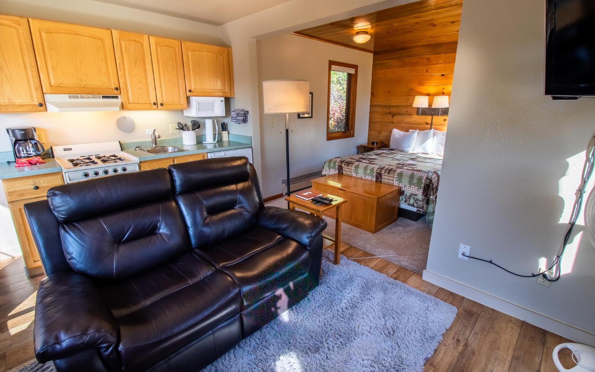 McGregor Mountain Lodge - Property Image 11