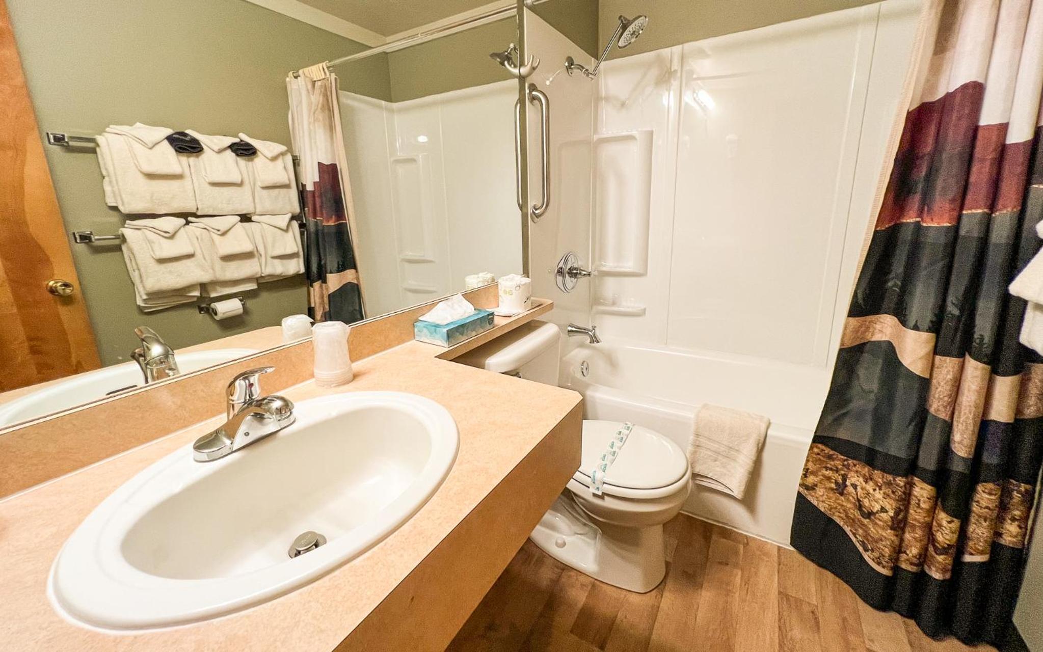 McGregor Mountain Lodge - Property Image 23