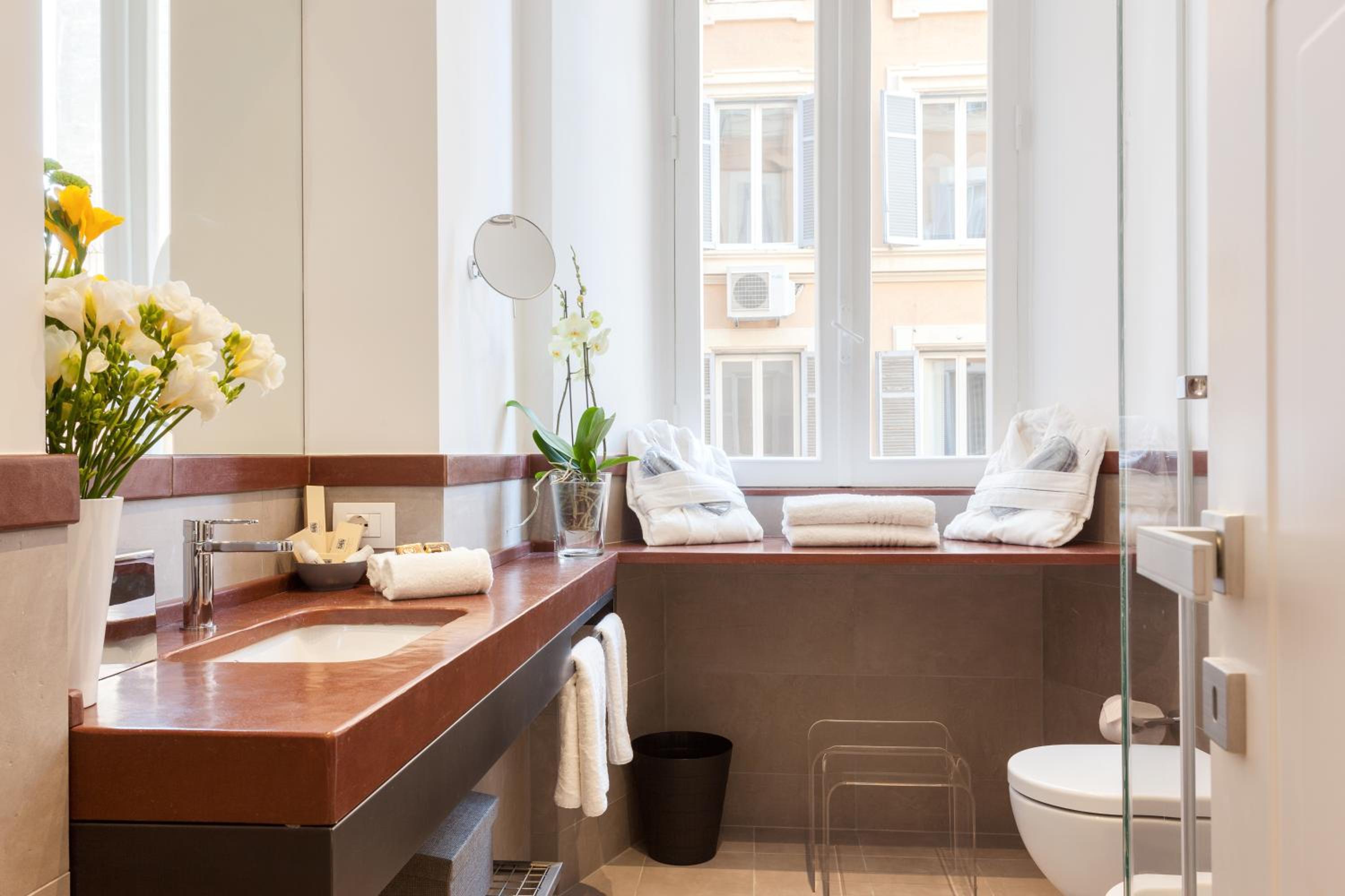504 Corso Suites