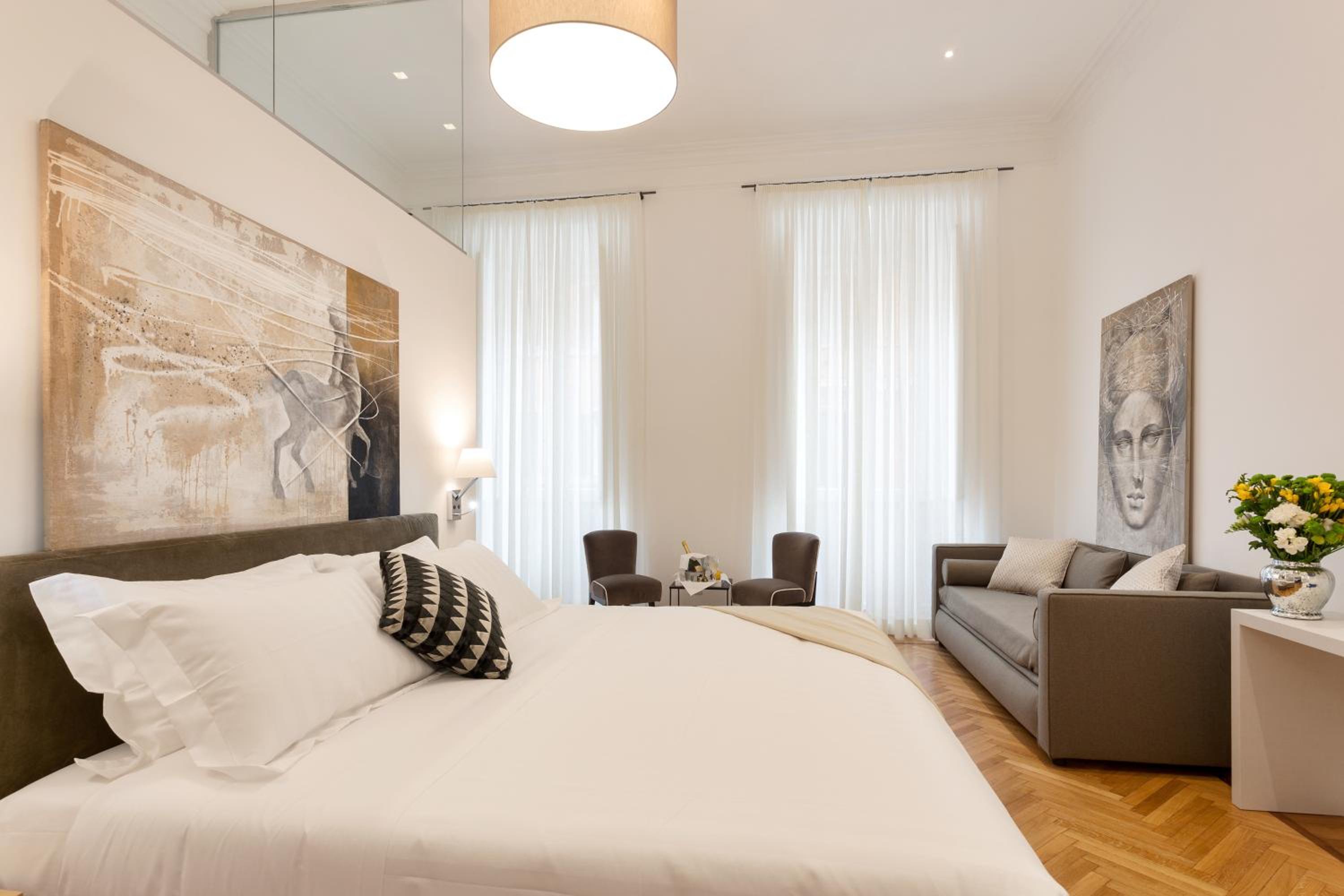504 Corso Suites