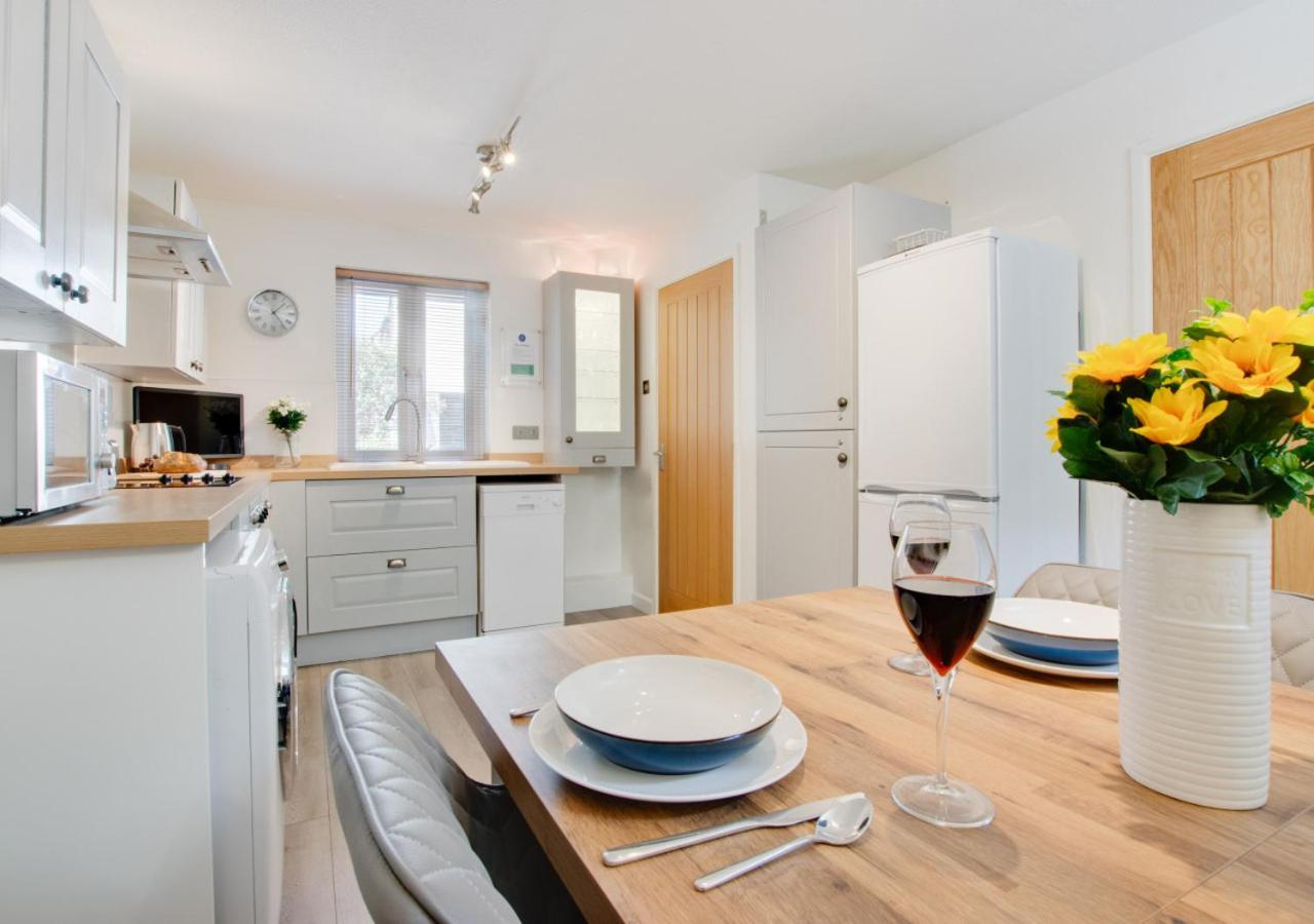 2 Bed in Padstow oc-p00481