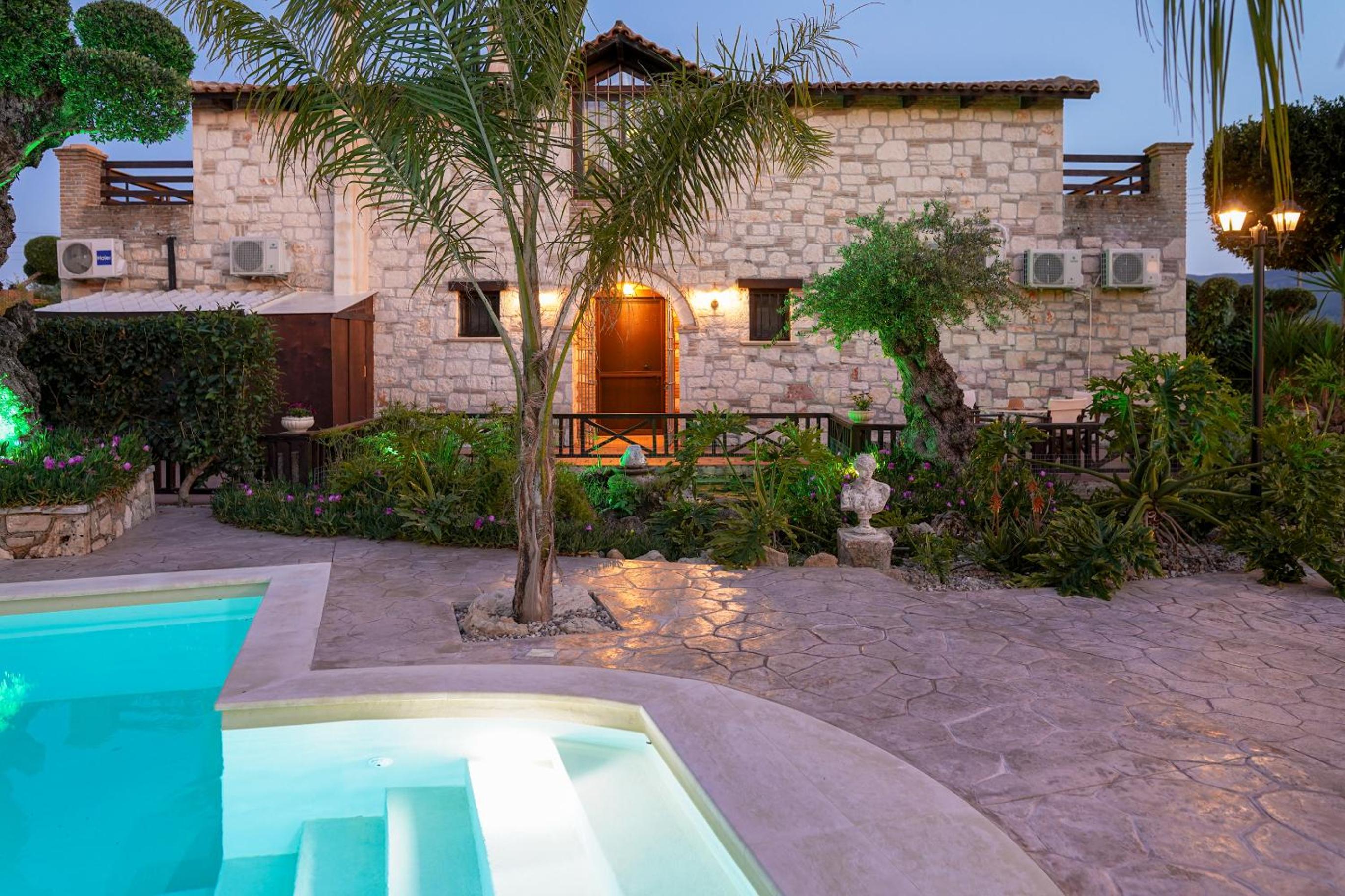 Art House Villa