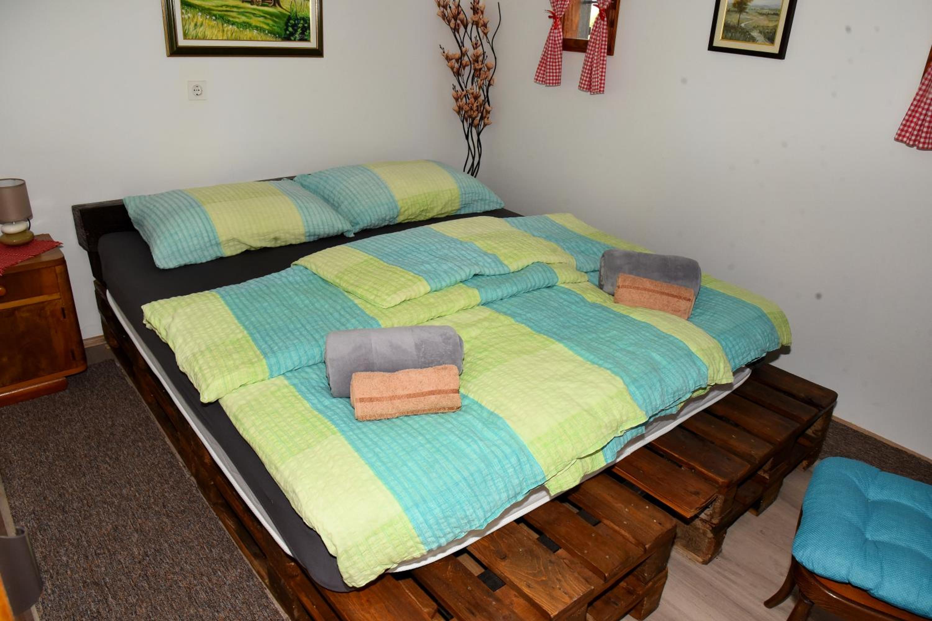 Photo 9