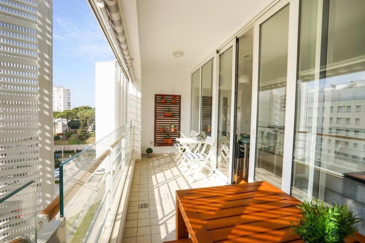 Apartment Zara White