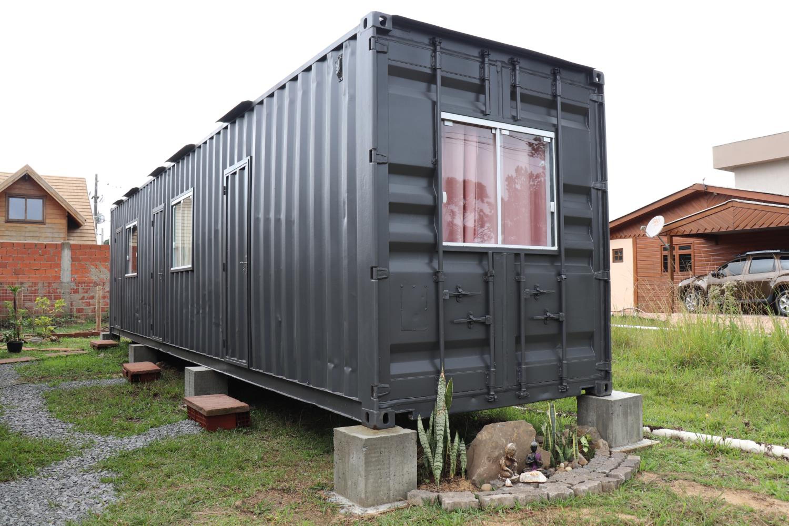 Canela Container
