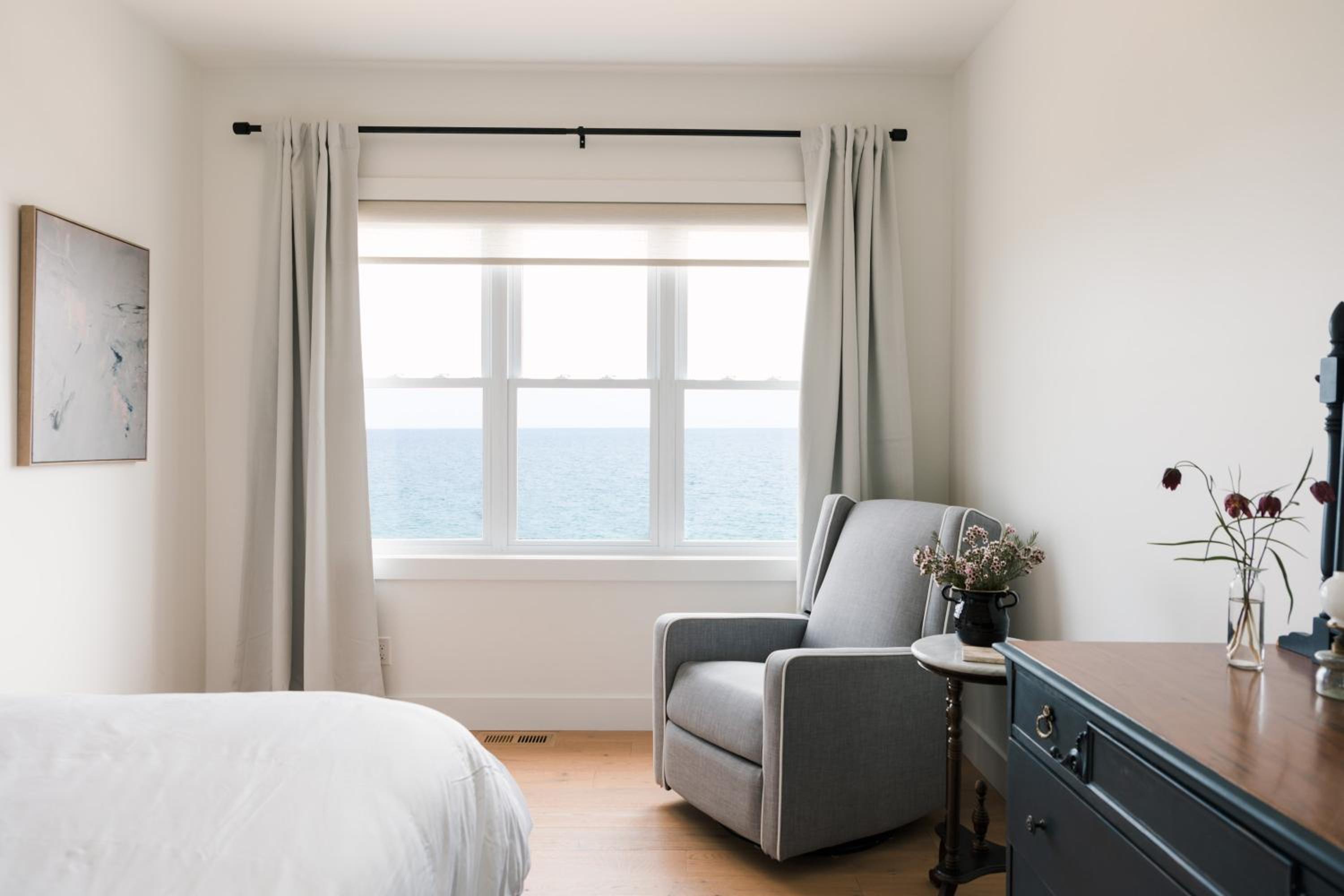 The Hull House - Lake Ontario Waterfront w Sauna ST-2020-0099