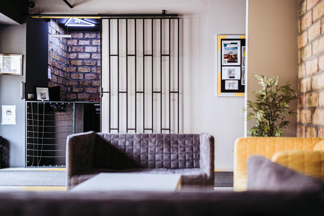 Private Rooms at Hostel63