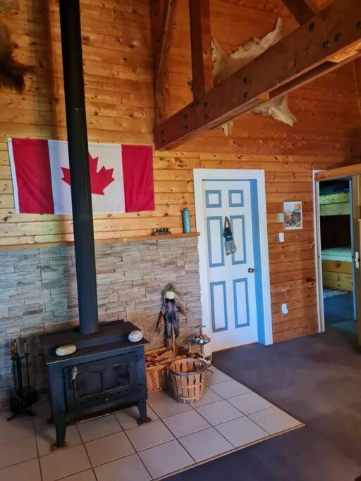 Sherbrooke Lake Cottage with Private Beach