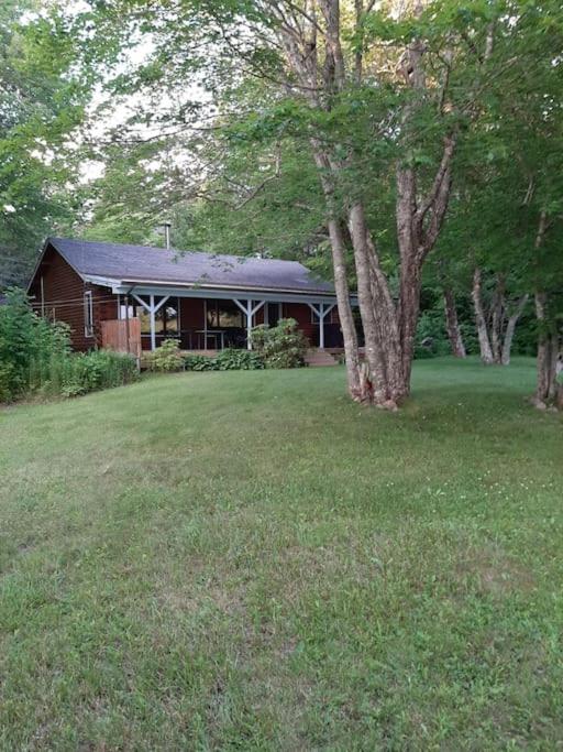 Sherbrooke Lake Cottage with Private Beach - Image 1