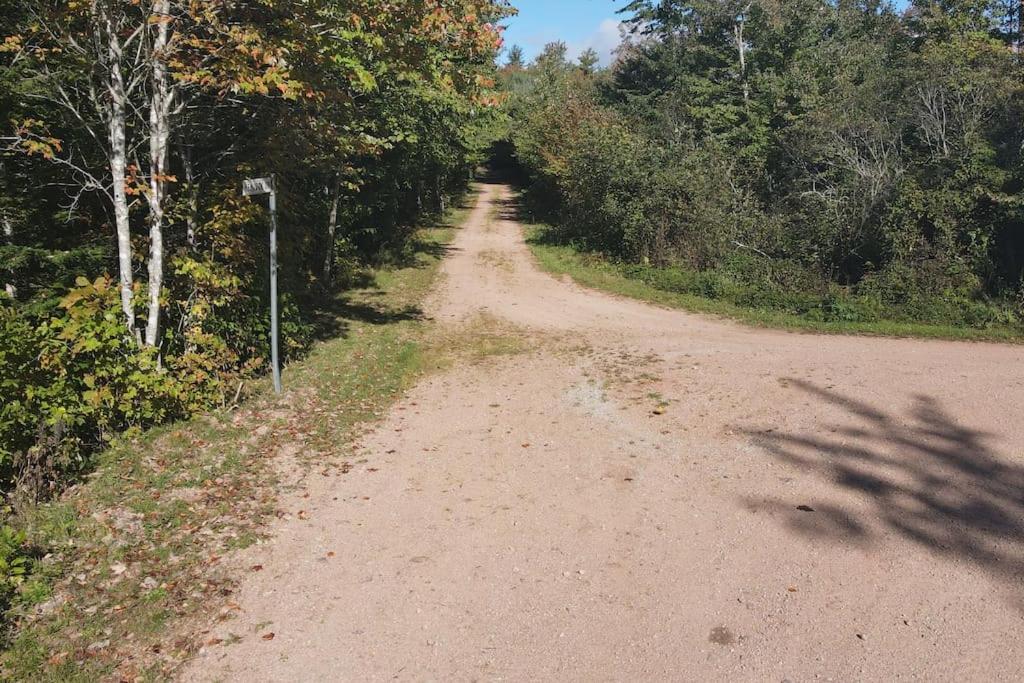 Sherbrooke Lake Cottage with Private Beach