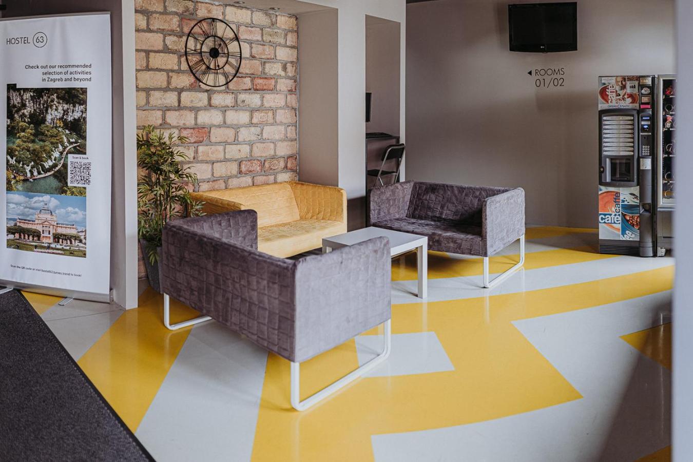 Private Rooms at Hostel63