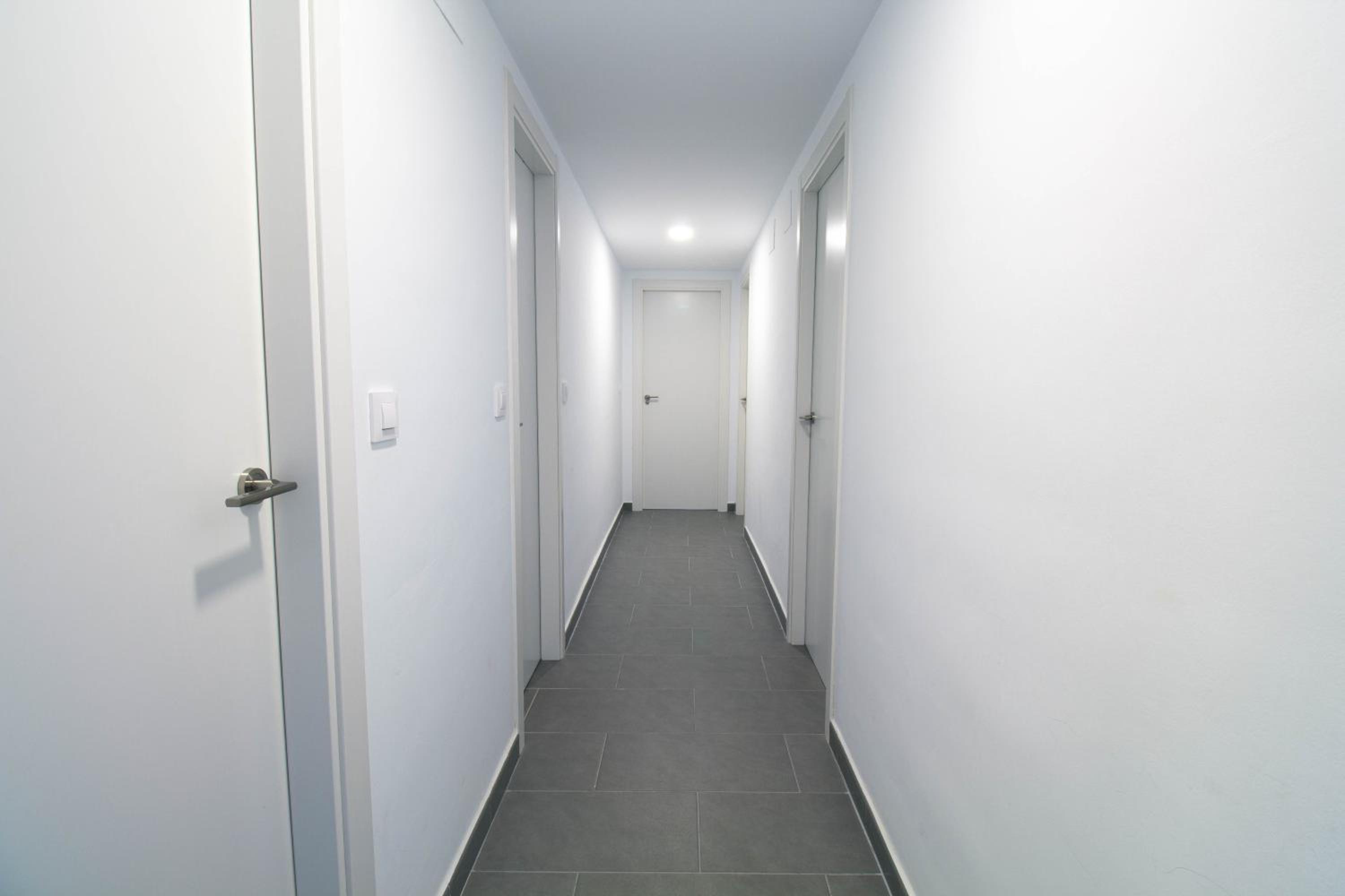 RentitSpain - Salobreña - Apartamento Oasis con Gym y Balcón