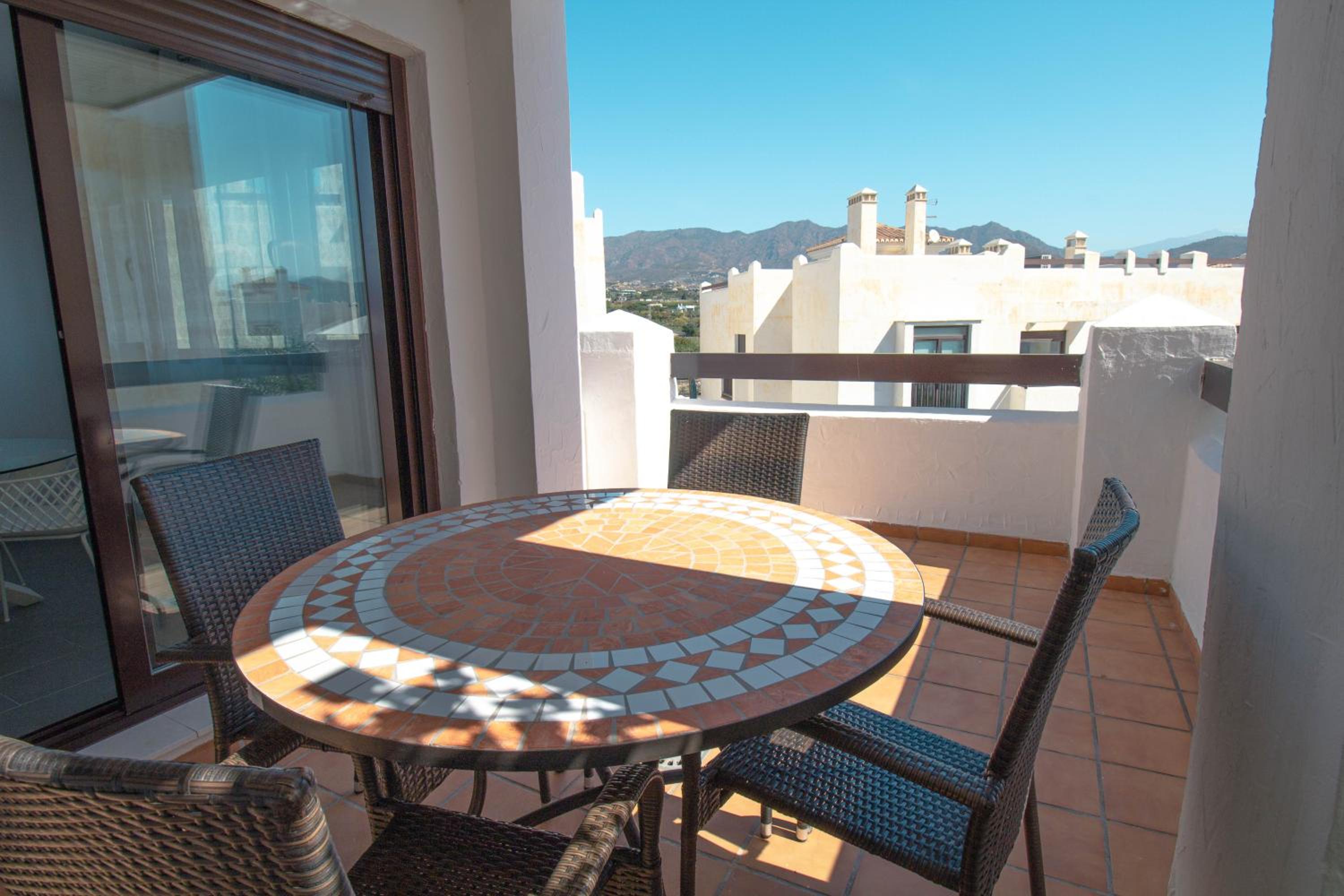 RentitSpain - Salobreña - Apartamento Oasis con Gym y Balcón