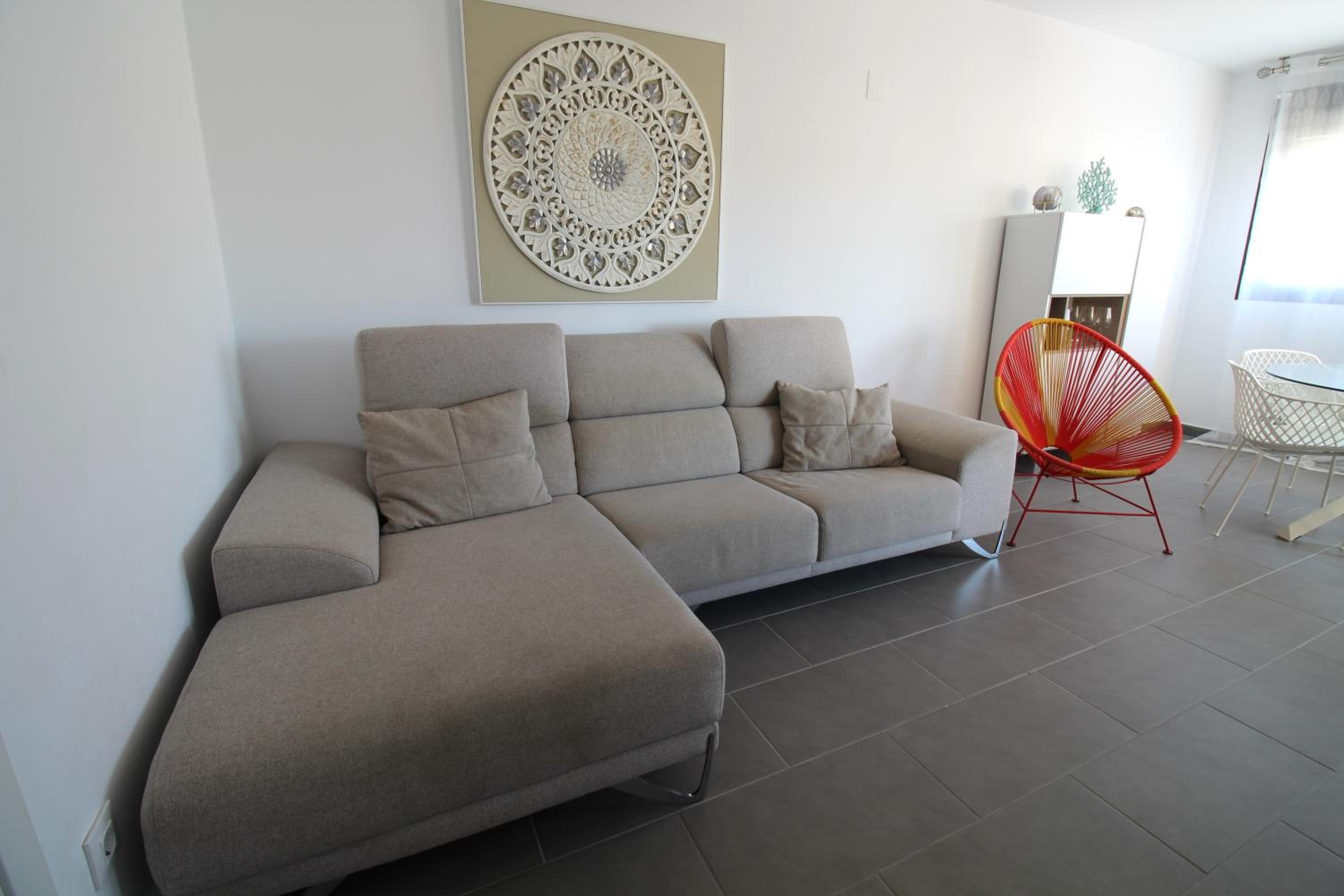 RentitSpain - Salobreña - Apartamento Oasis con Gym y Balcón