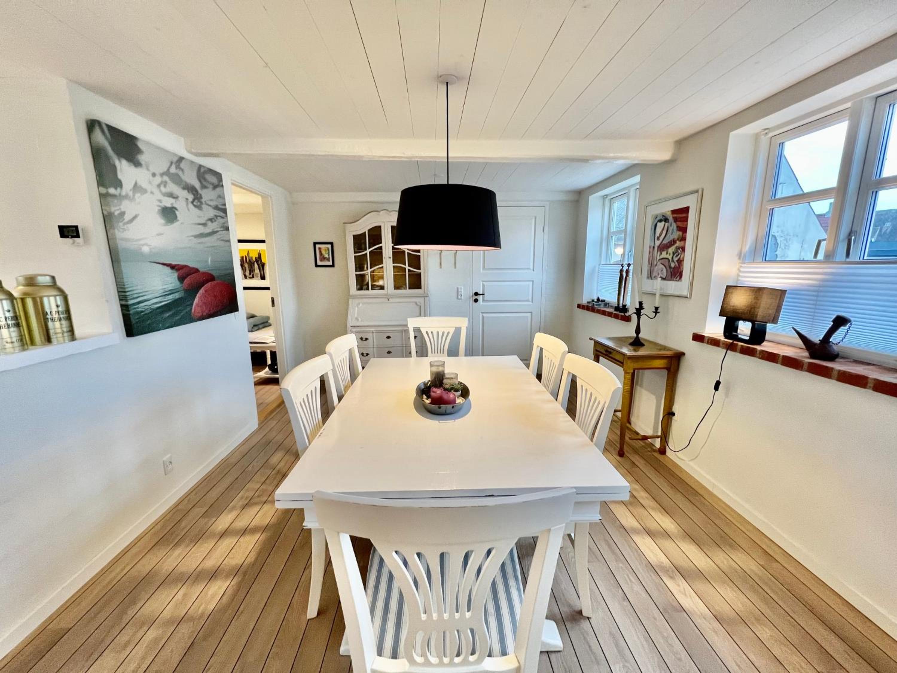 Lækkert byhus i hjertet af Marstal