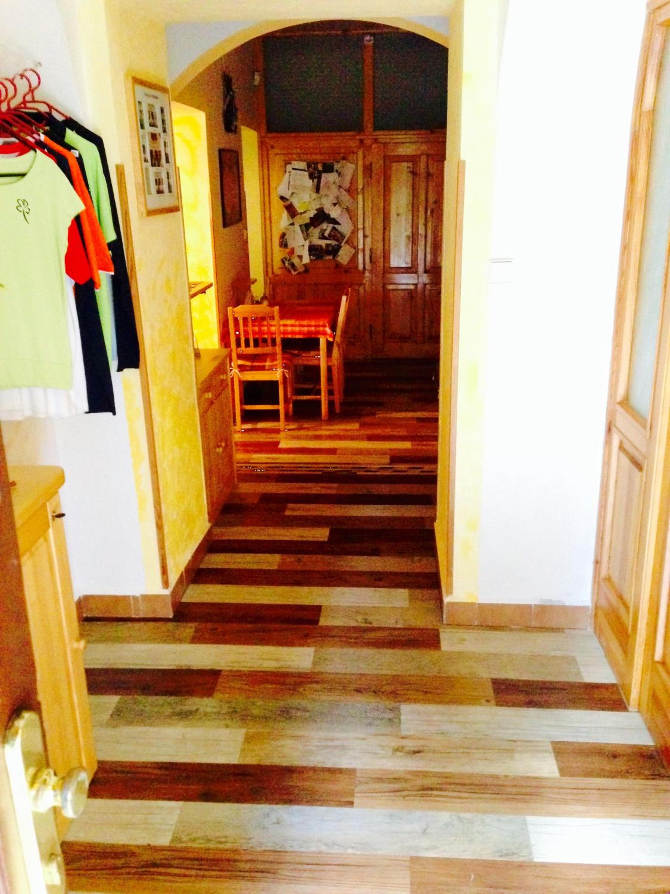 Photo 33
