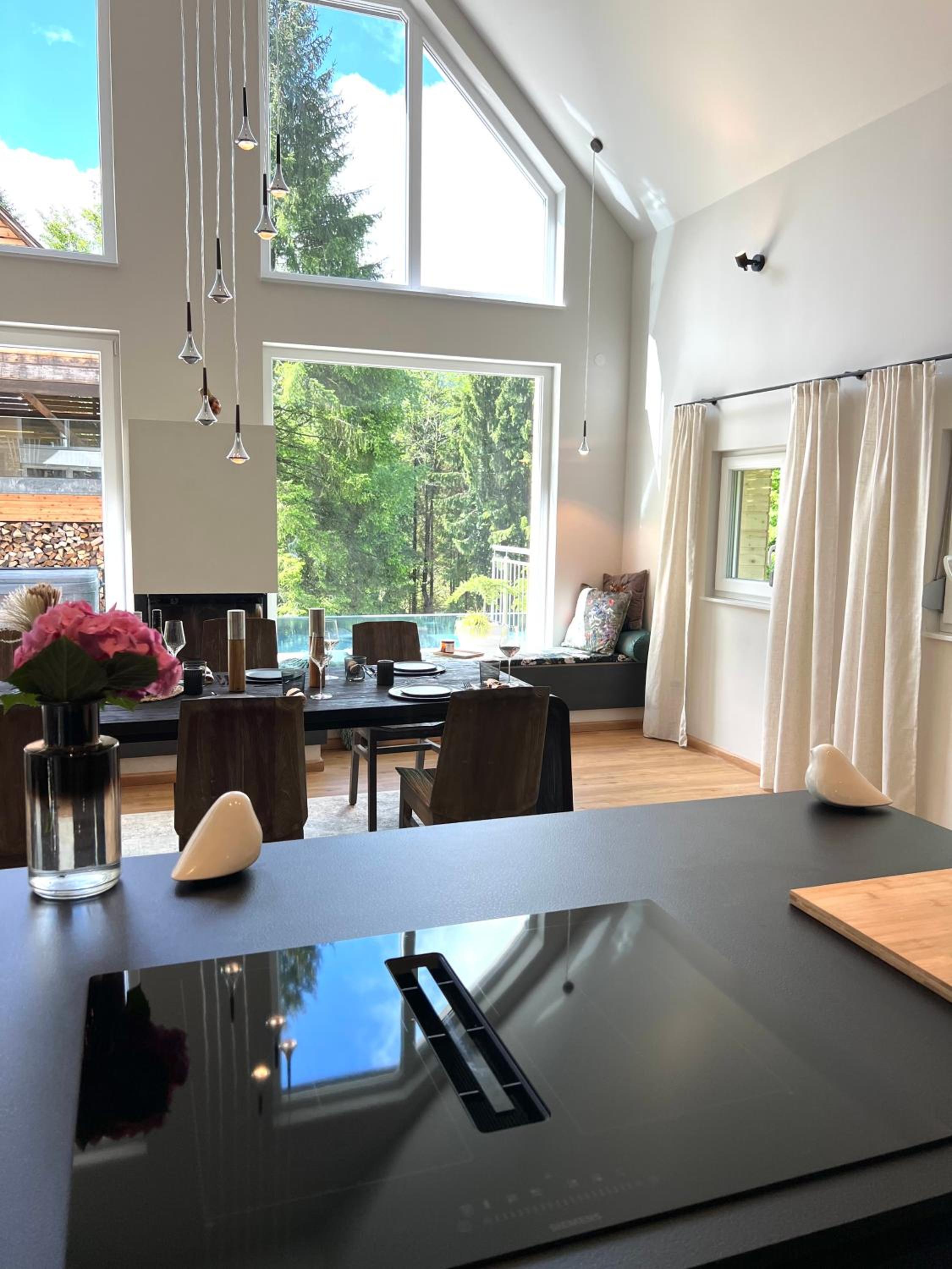 Ferienhaus auf 7 ha Alleinlage - Pool,Whirlpool, Sauna - Das Refugium Südsteiermark