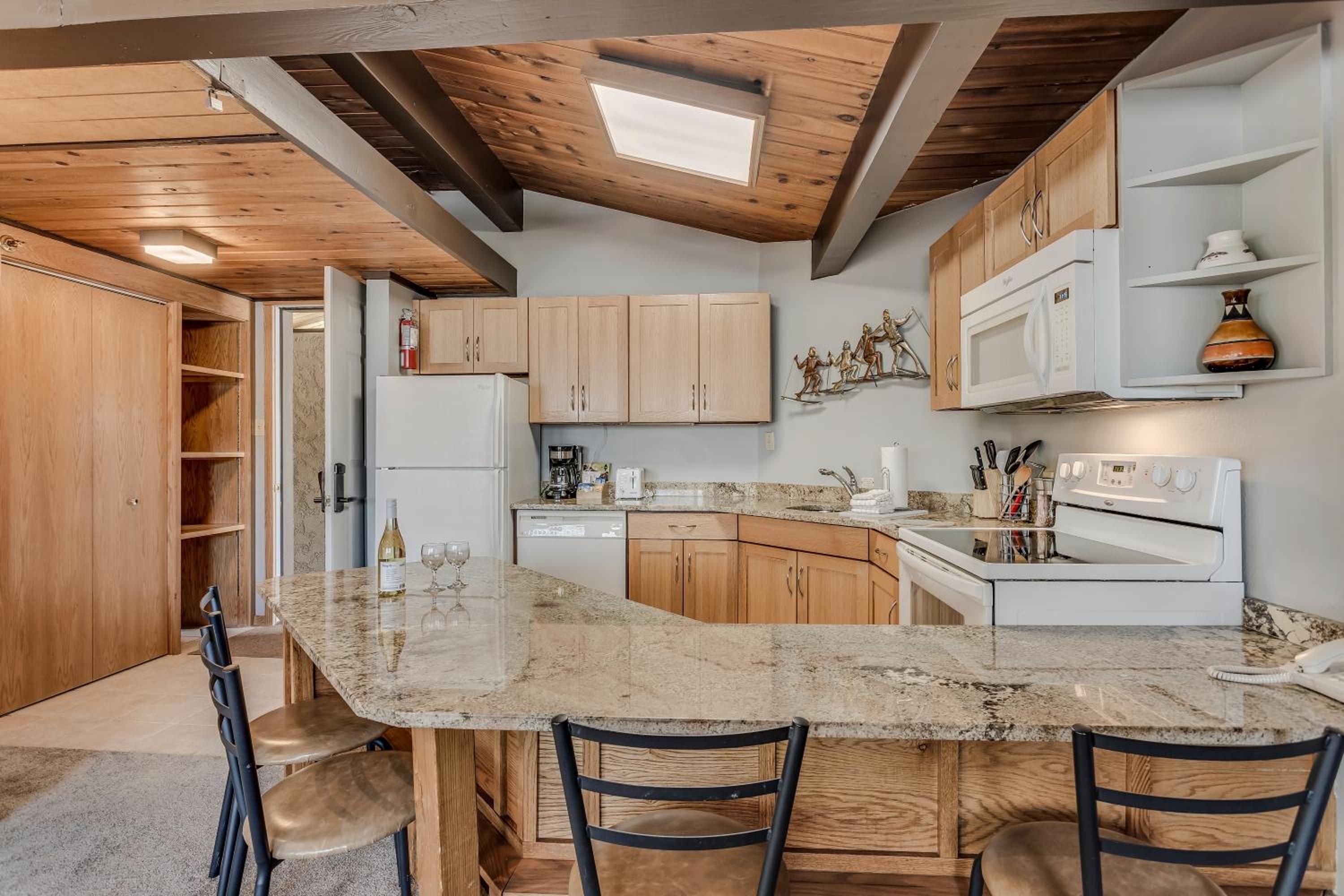 Laurelwood Condominiums 115 - Property Image 24