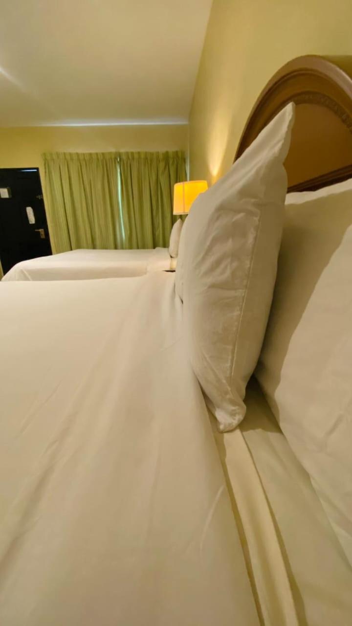 Hotel Las Palmas Inn