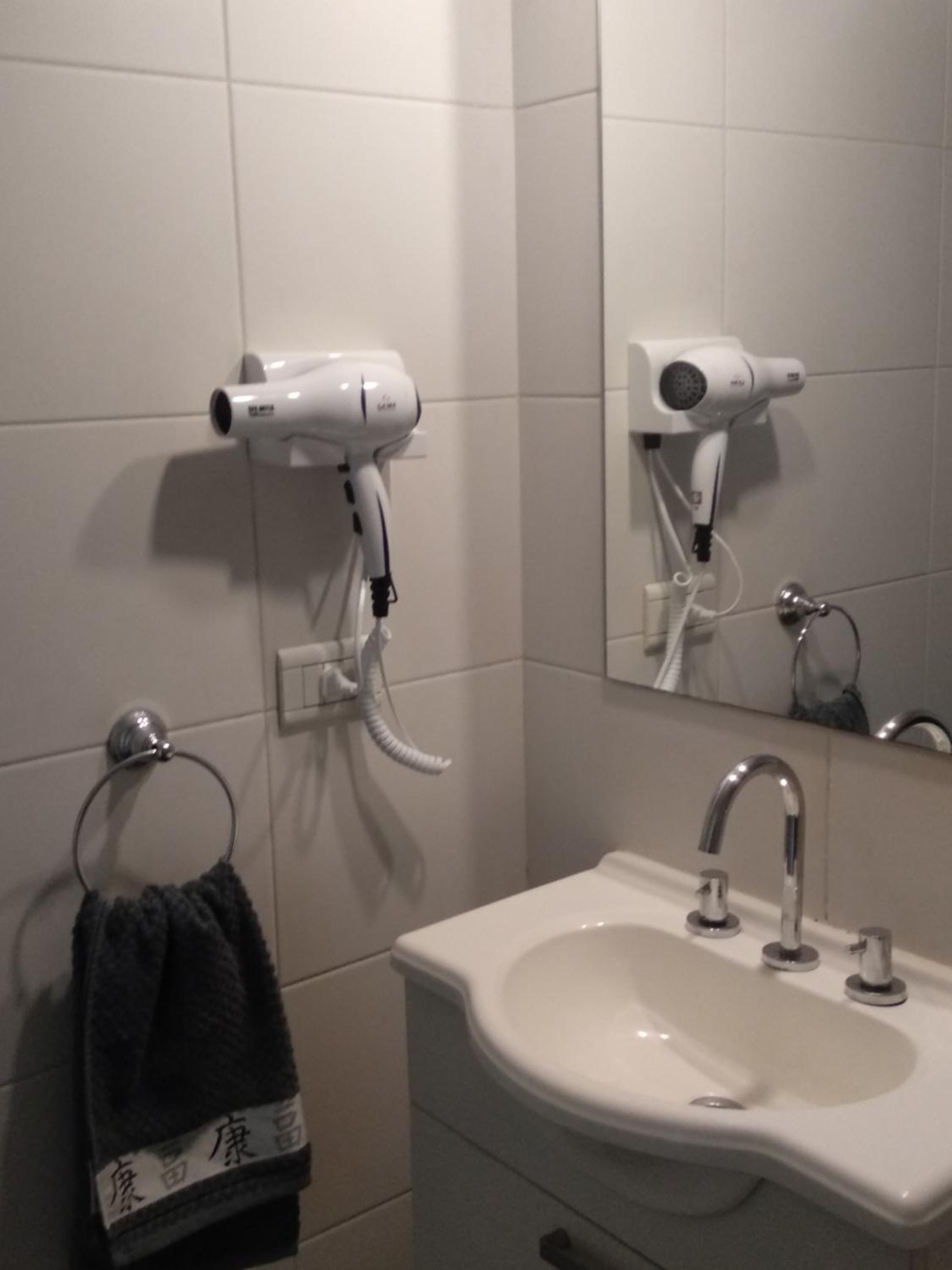 Apart 1013 con Piscina Gimnasio Laundry y Seguridad 24 hs