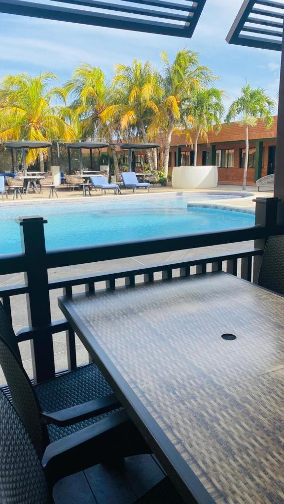 Hotel Las Palmas Inn