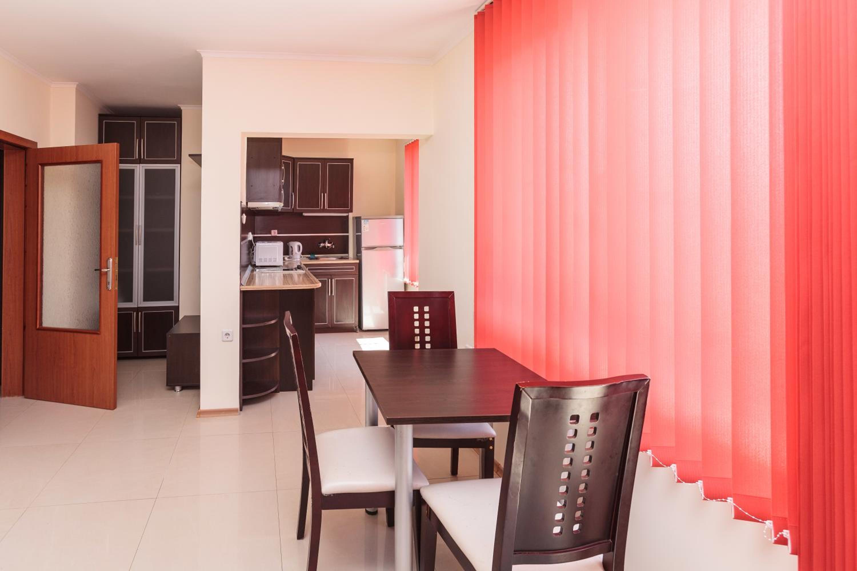 Apartment Patriarh Evtimiy view 2