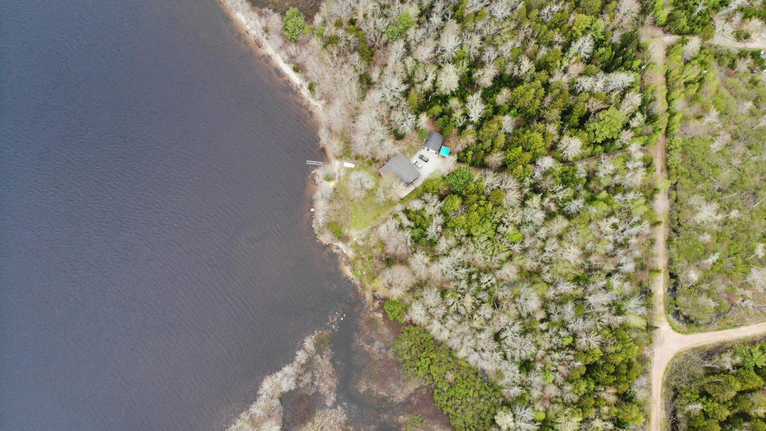 Sherbrooke Lake Cottage with Private Beach