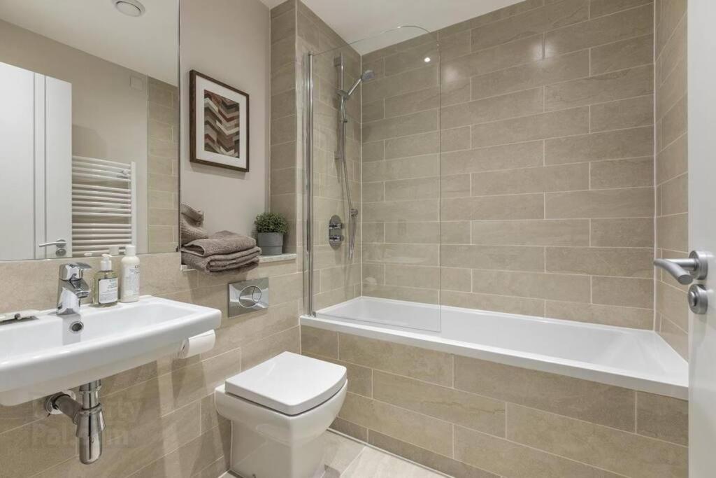 Belfast City Centre, Sleeps 6