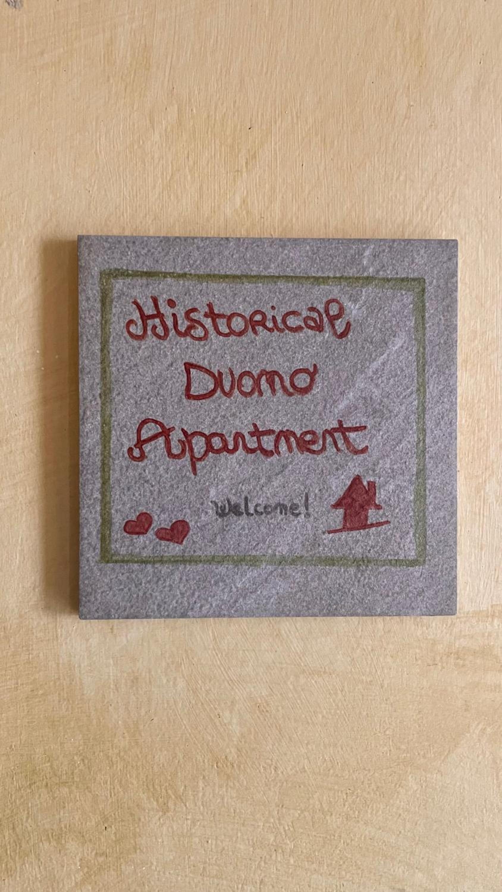 Historical Duomo Apartment Alba