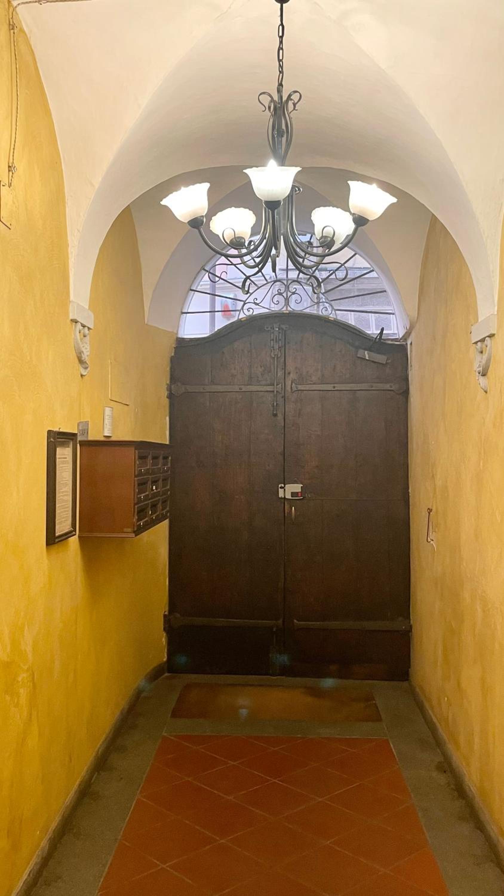Historical Duomo Apartment Alba