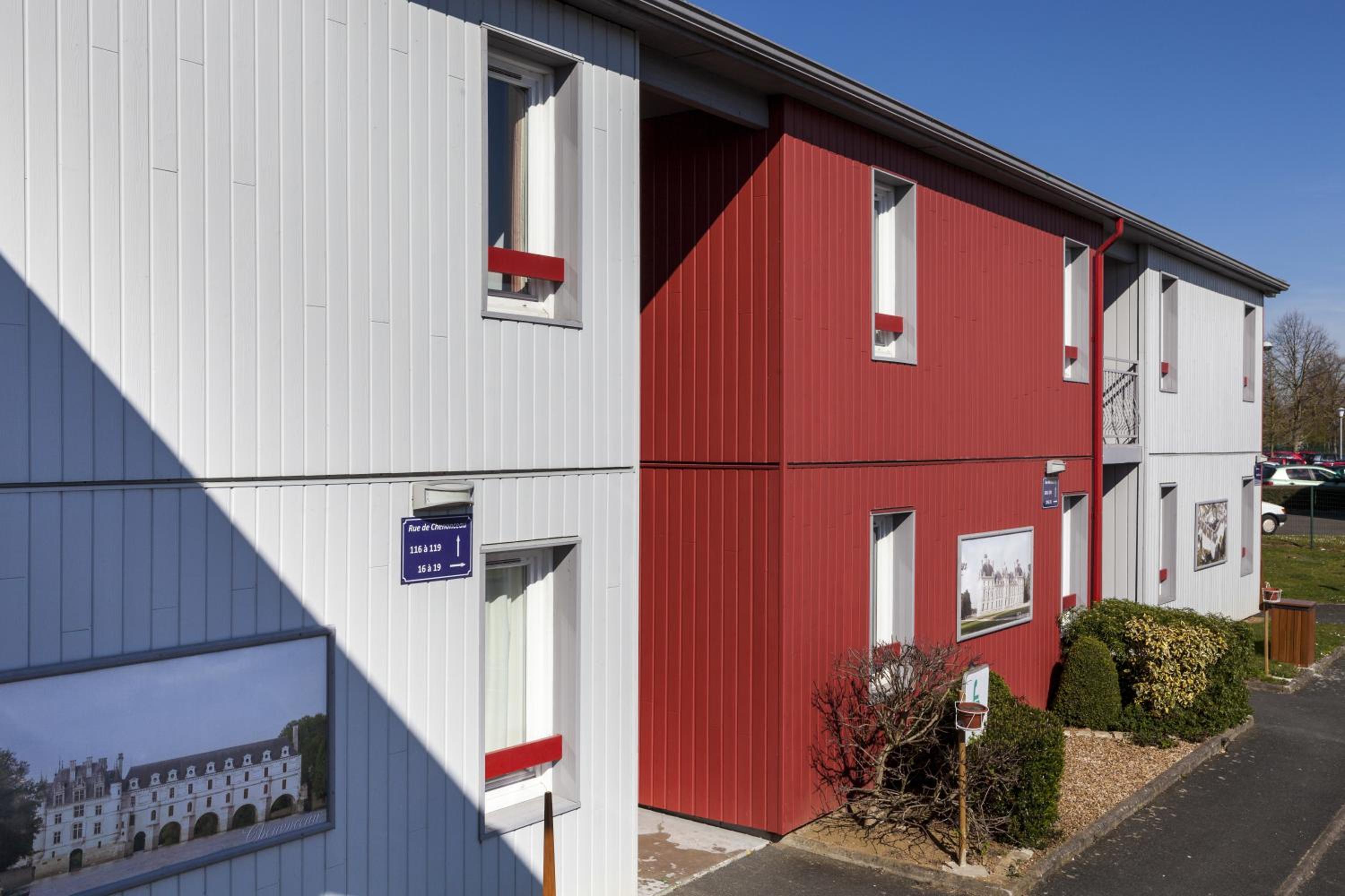Blois Vacations - initial by balladins Blois - Property Image 9