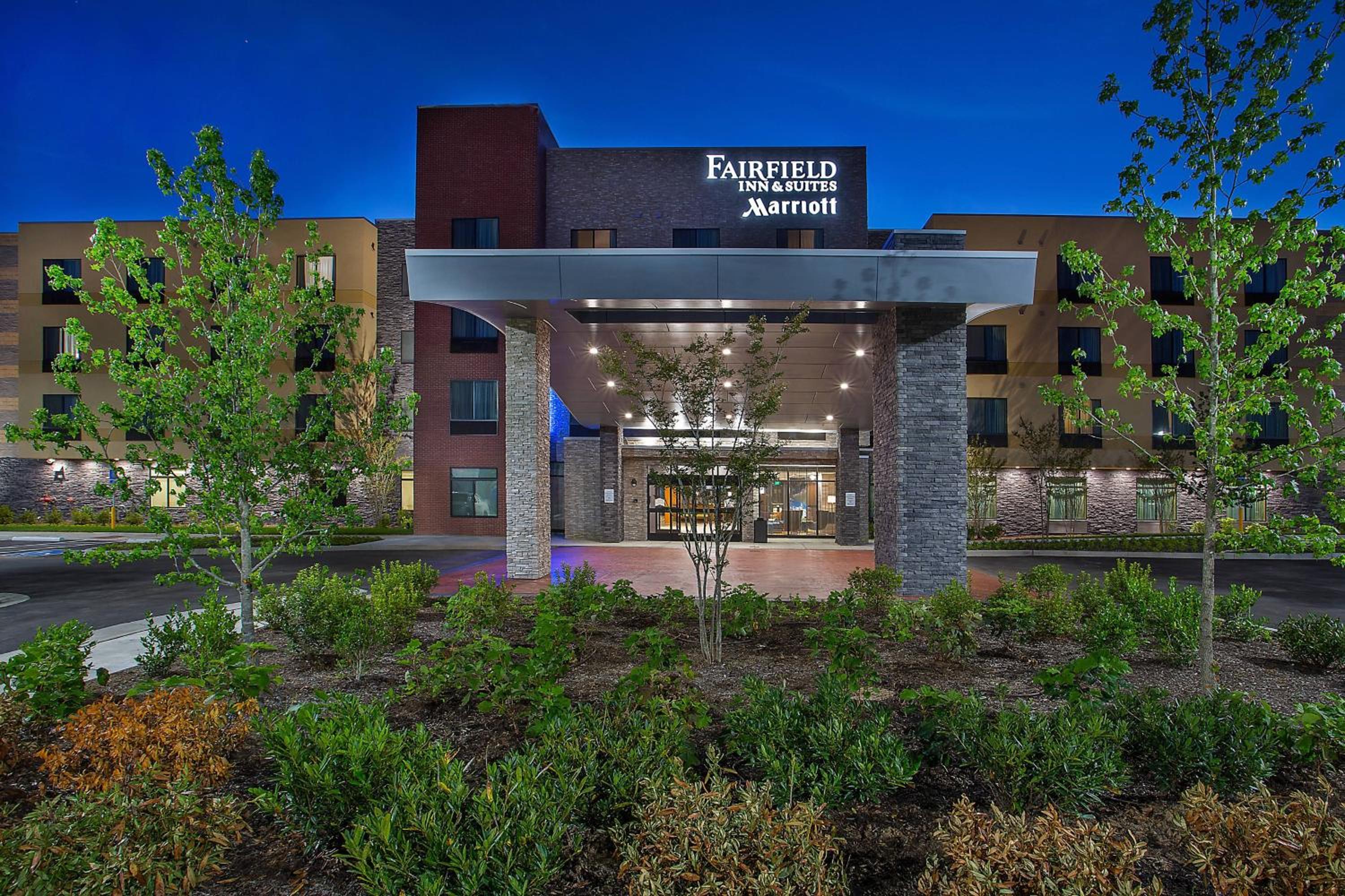 Asheville Vacations - Fairfield Inn Suites by Marriott Nashville Hendersonville - Property Image 13