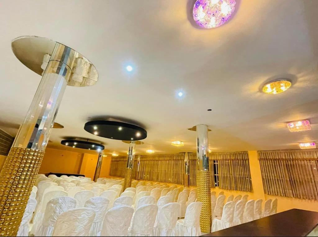 meeting & event spaces
