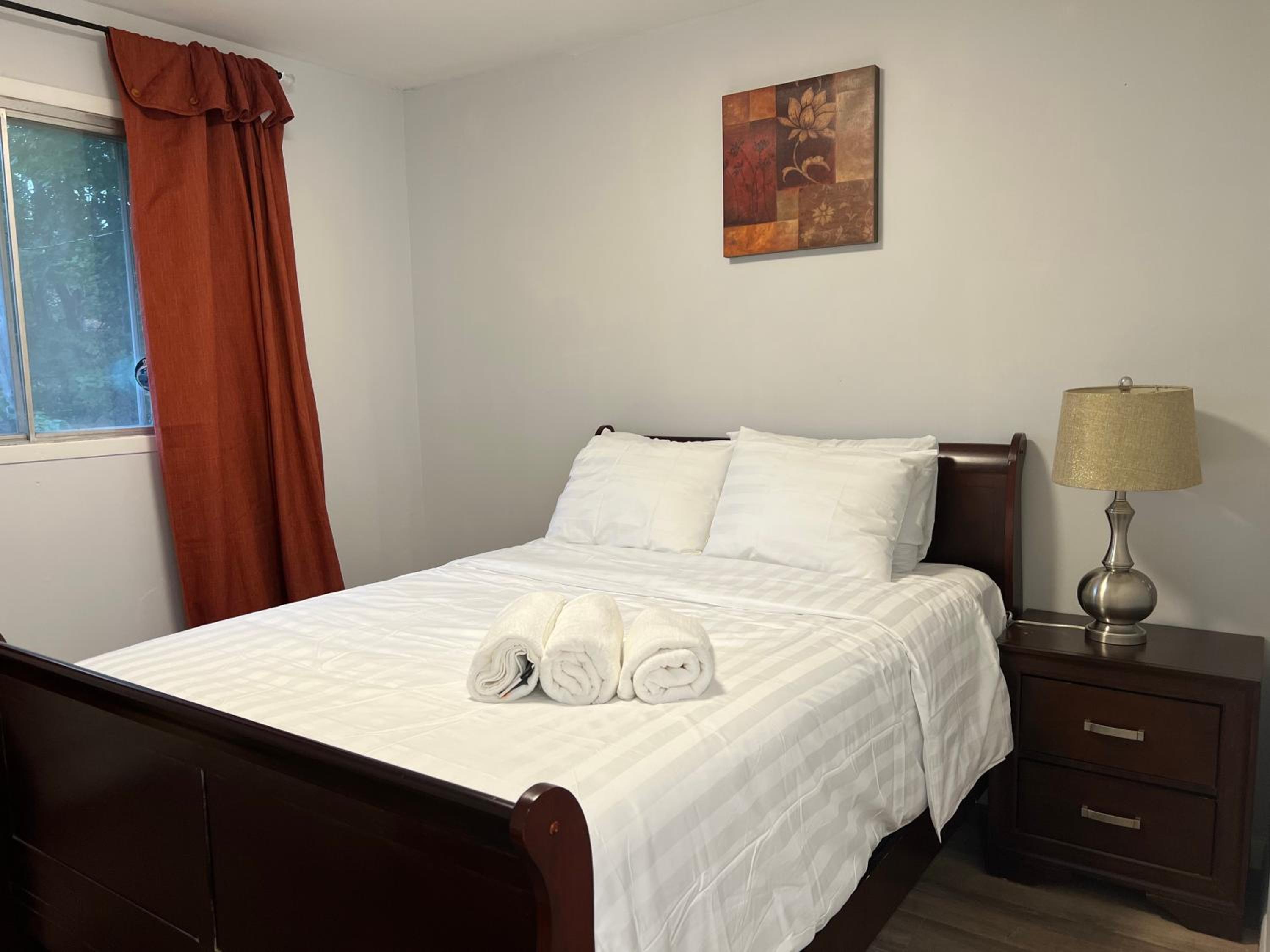 Cozy Private Home single rooms