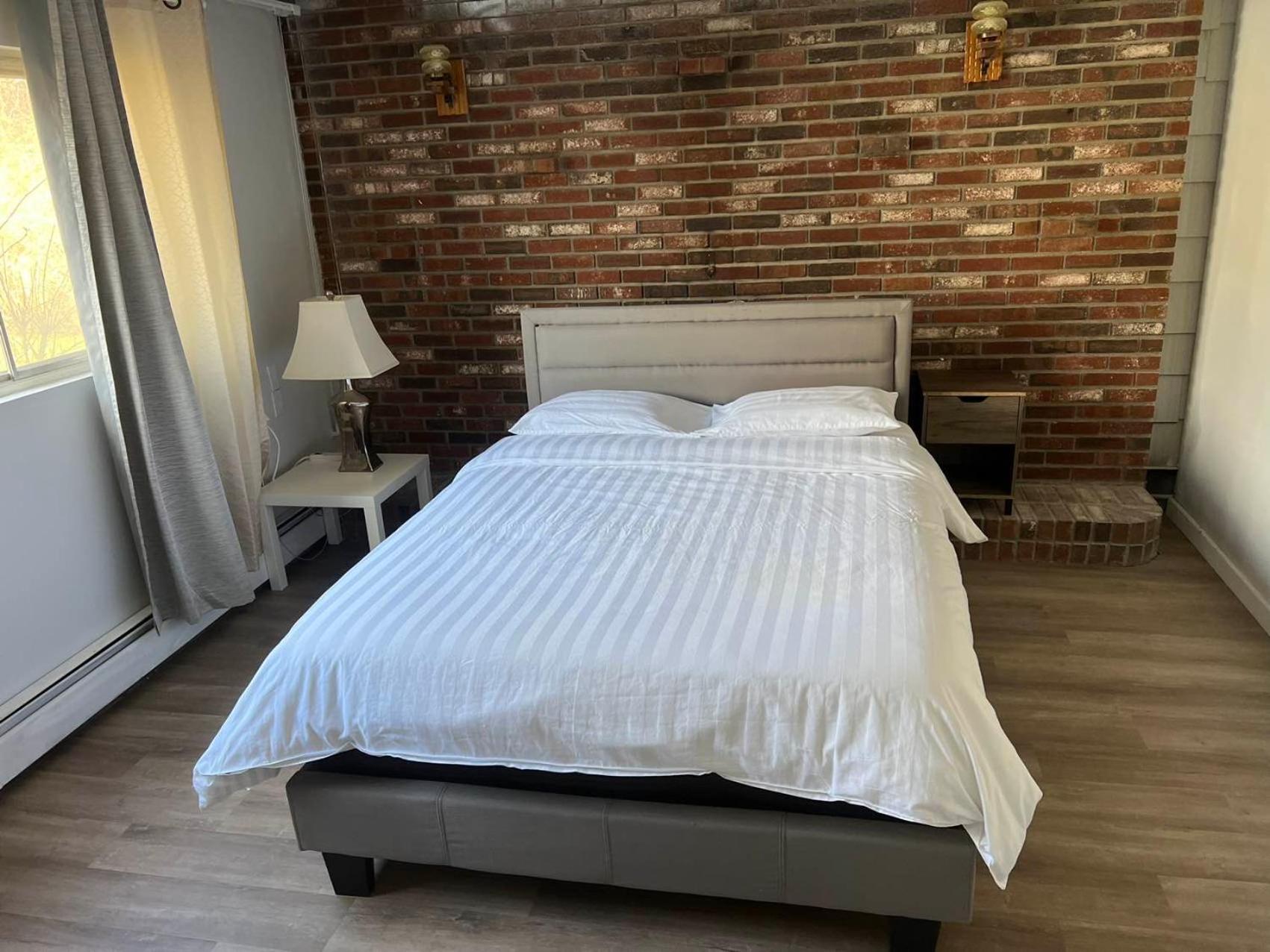 Cozy Private Home single rooms
