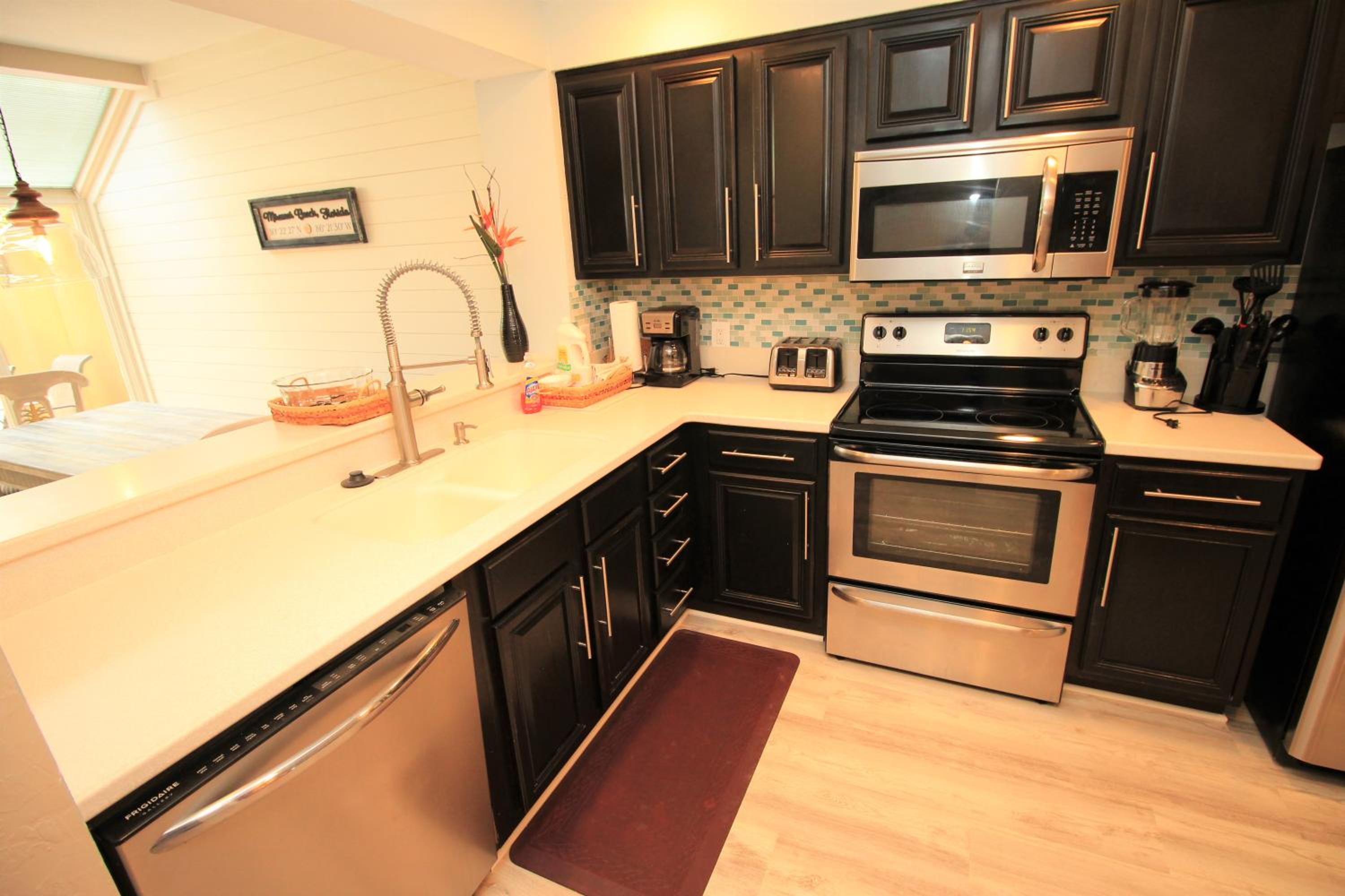 Charming 2 Bed 2 Bath Villa Overlooking Horseshoe Lake. Sandestin.