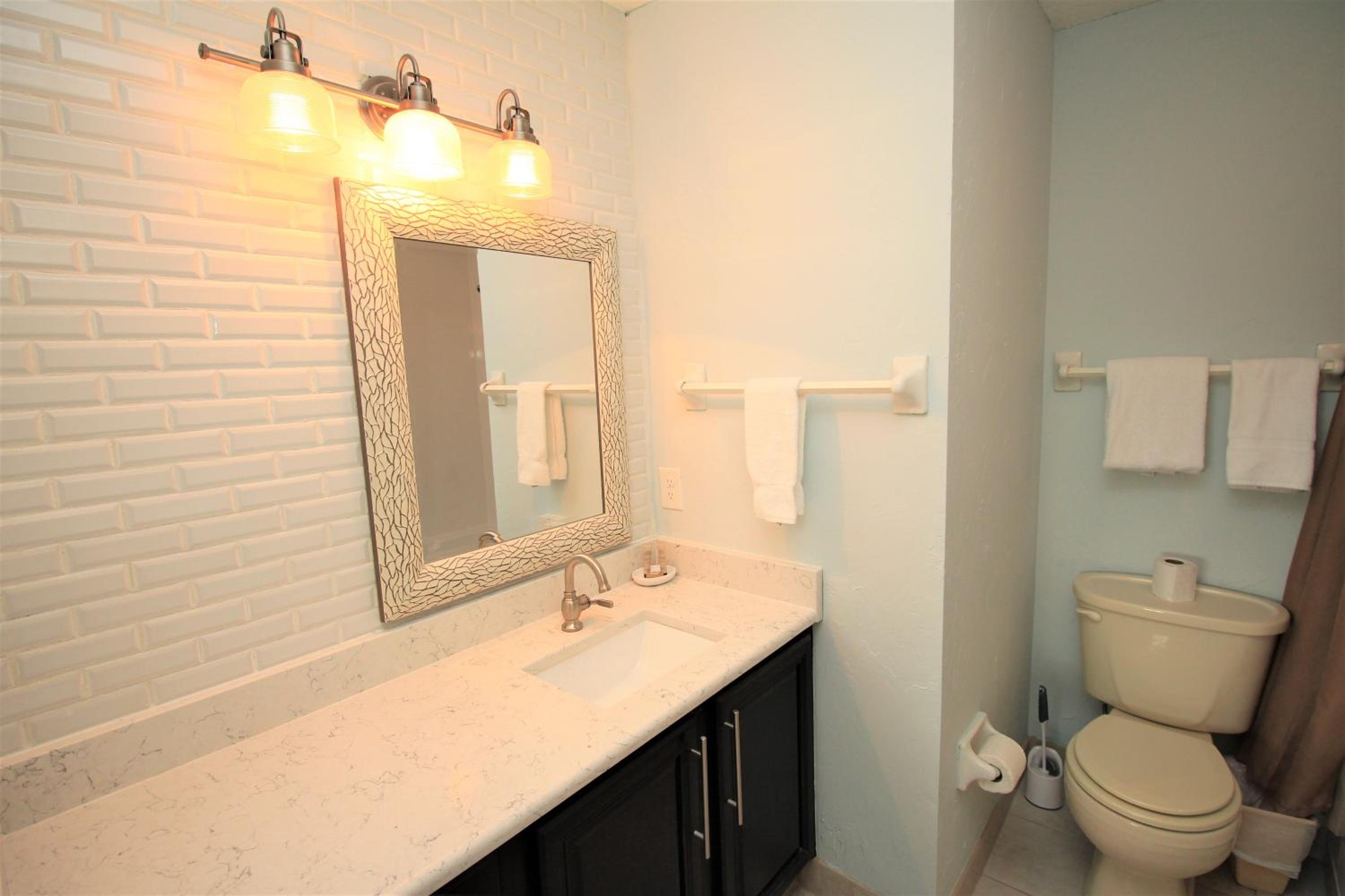 Charming 2 Bed 2 Bath Villa Overlooking Horseshoe Lake. Sandestin.