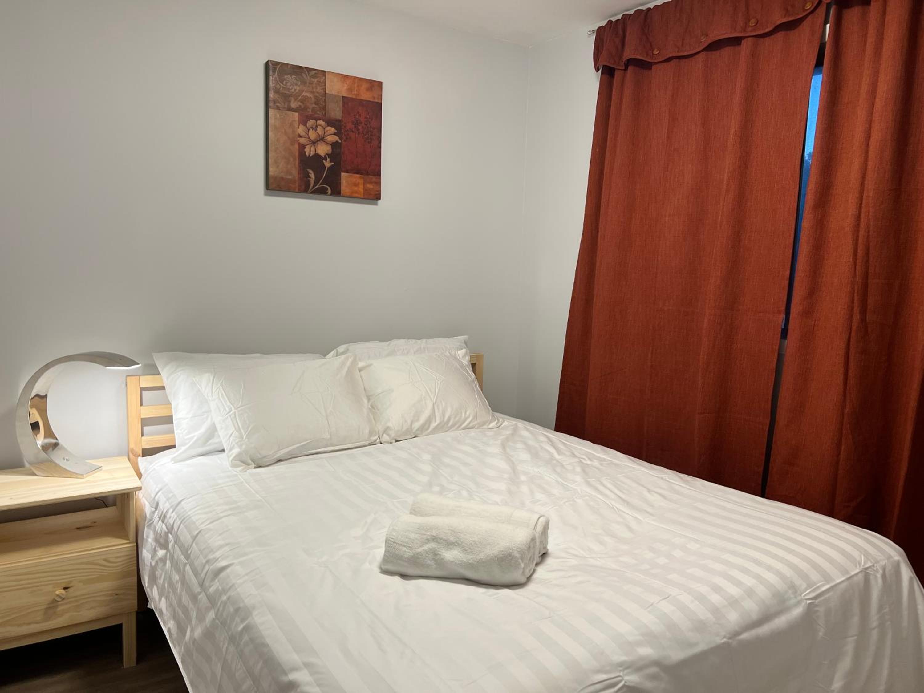 Cozy Private Home single rooms