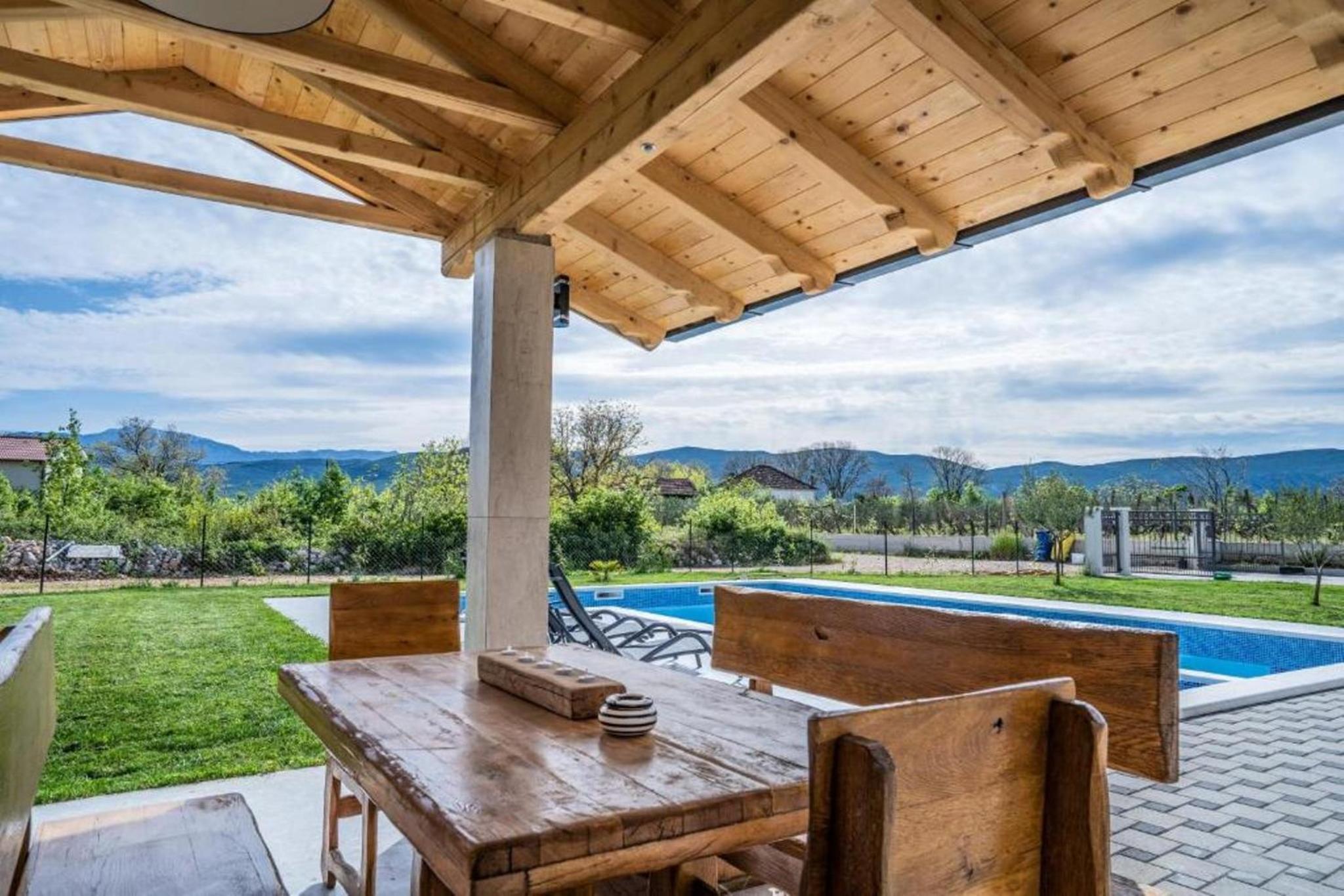 Villa Modriola with heated pool in Donji Proložac - Imotski view 4